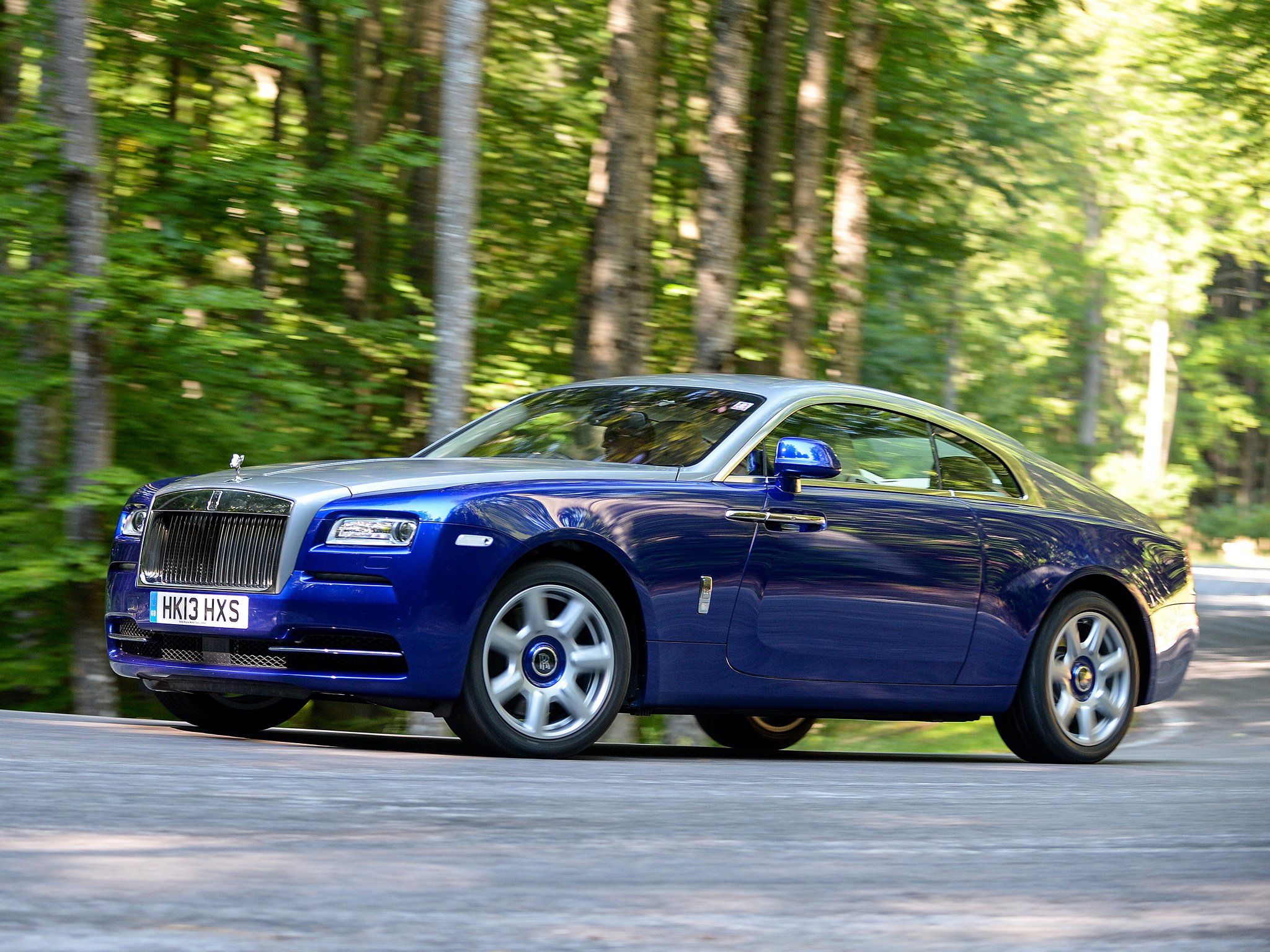 Rolls Royce Wraith РіРѕР»СѓР±РѕР№