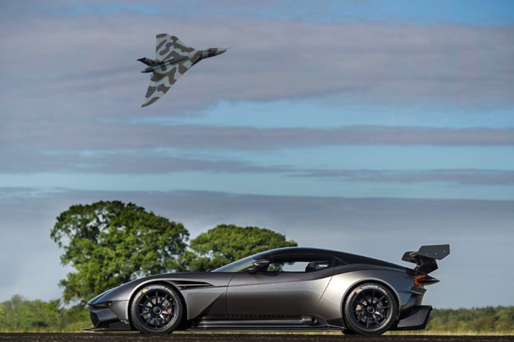 2016, Aston, Martin, Vulcan, Supercar HD Wallpaper Desktop Background