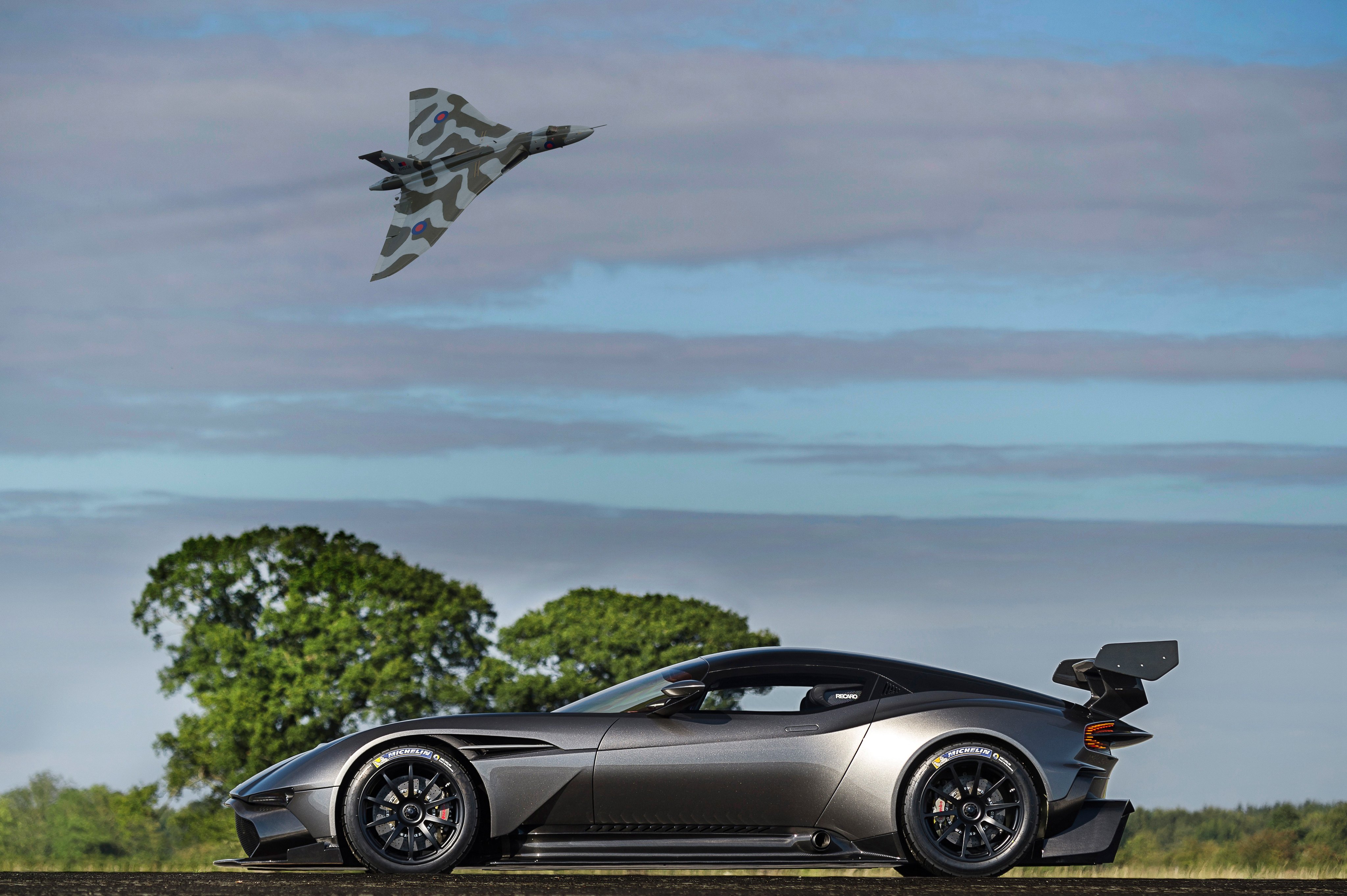 2016, Aston, Martin, Vulcan, Supercar Wallpaper
