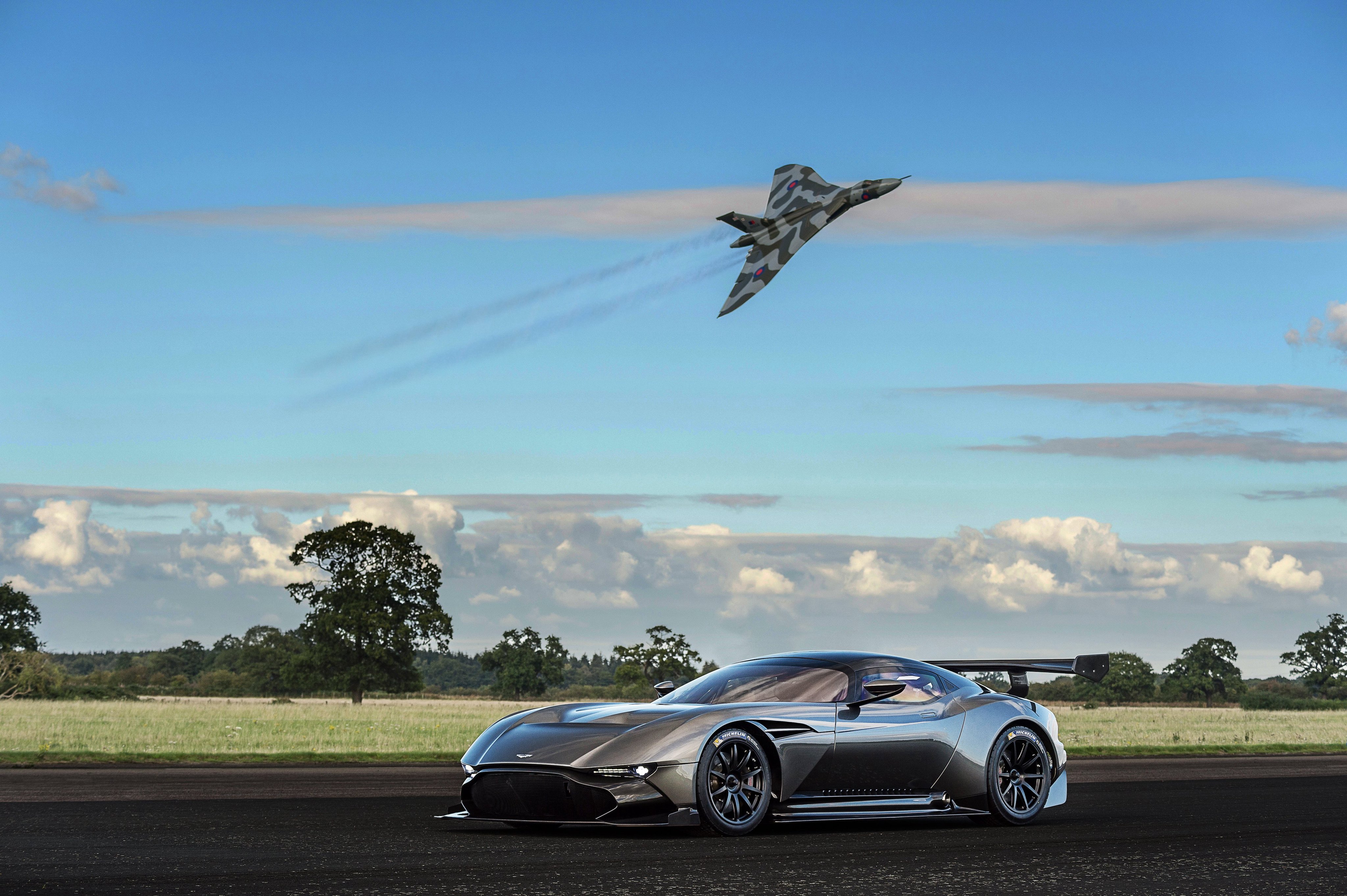 2016, Aston, Martin, Vulcan, Supercar Wallpaper
