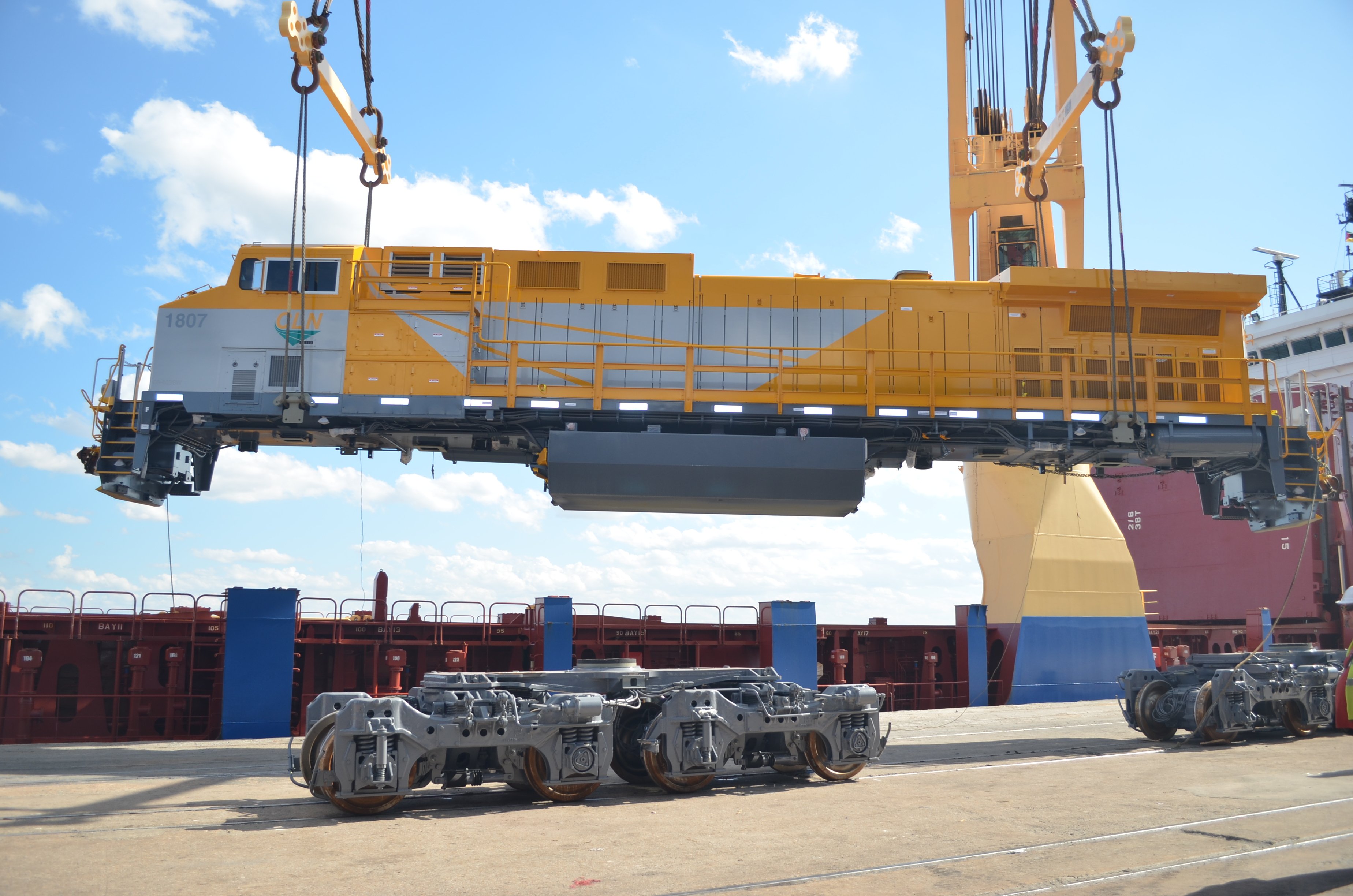 train, Railroad, Tracks, Locomotive, Engine, Tractor, Railway Wallpaper