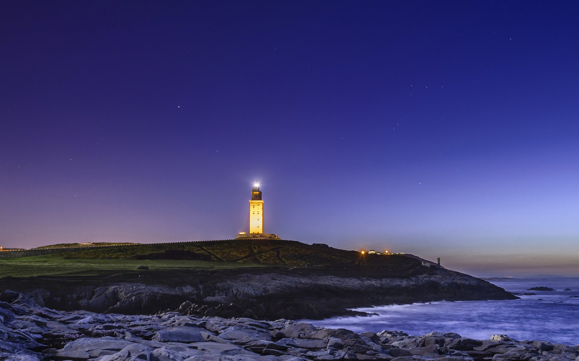 lighthouse, Night, Light, Coast, Beaches, Ocean, Sea Wallpaper
