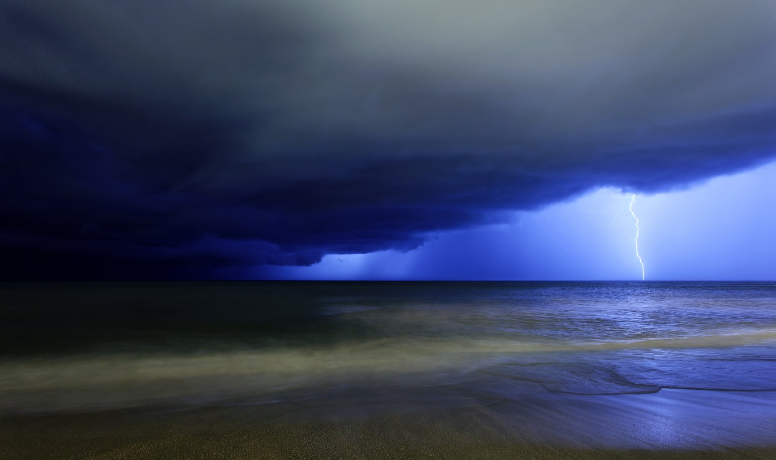 storm, Weather, Rain, Sky, Clouds, Nature, Beack, Sea, Ocean, Lightning Wallpaper