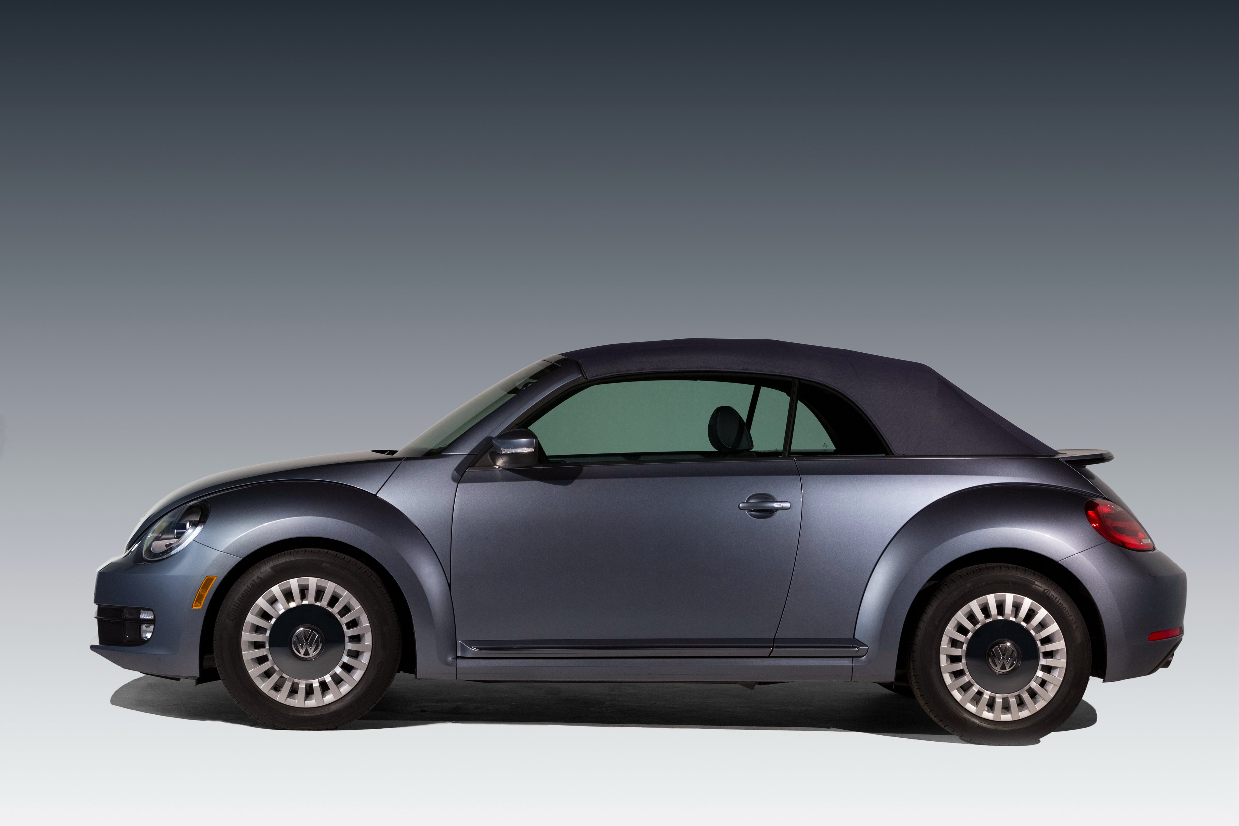 2016, Volkswagen, Beetle, Convertible, Denim Wallpaper