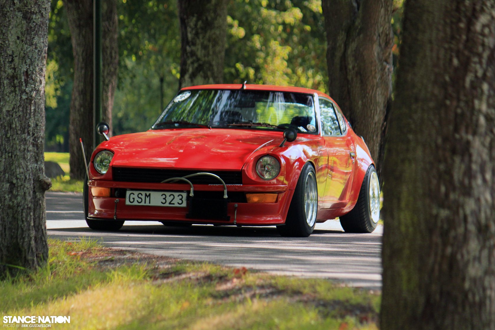 Datsun 240z stance