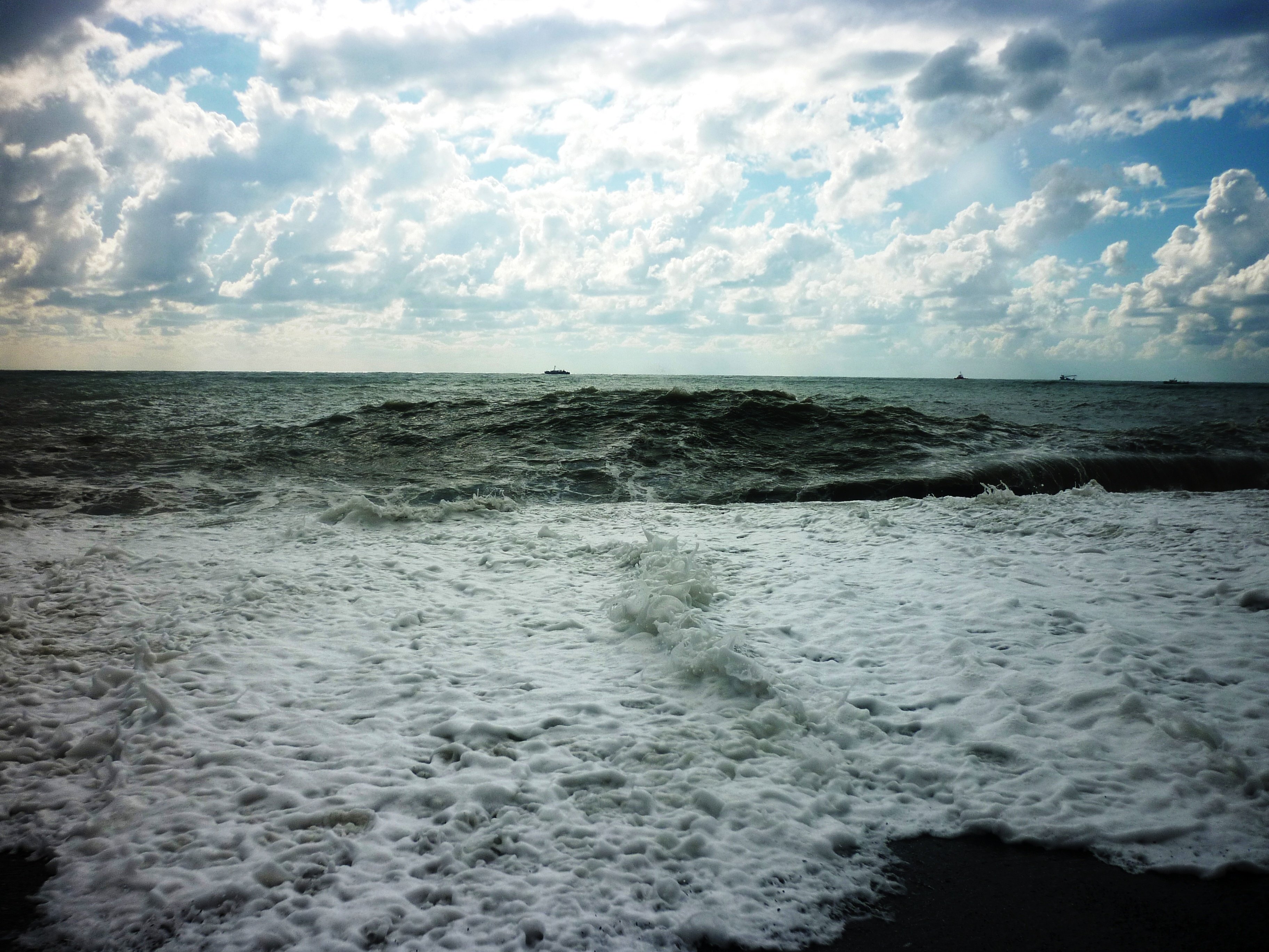 sea, Ship, Horizon, Waves, Foam, Storm, Black, Sea, Beach Wallpaper