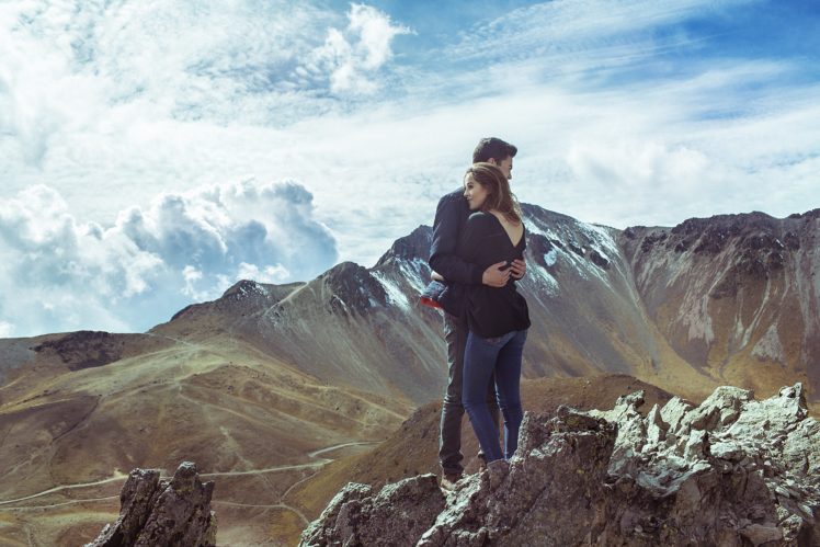 mountains, Couple, Hug, Mood, Love HD Wallpaper Desktop Background