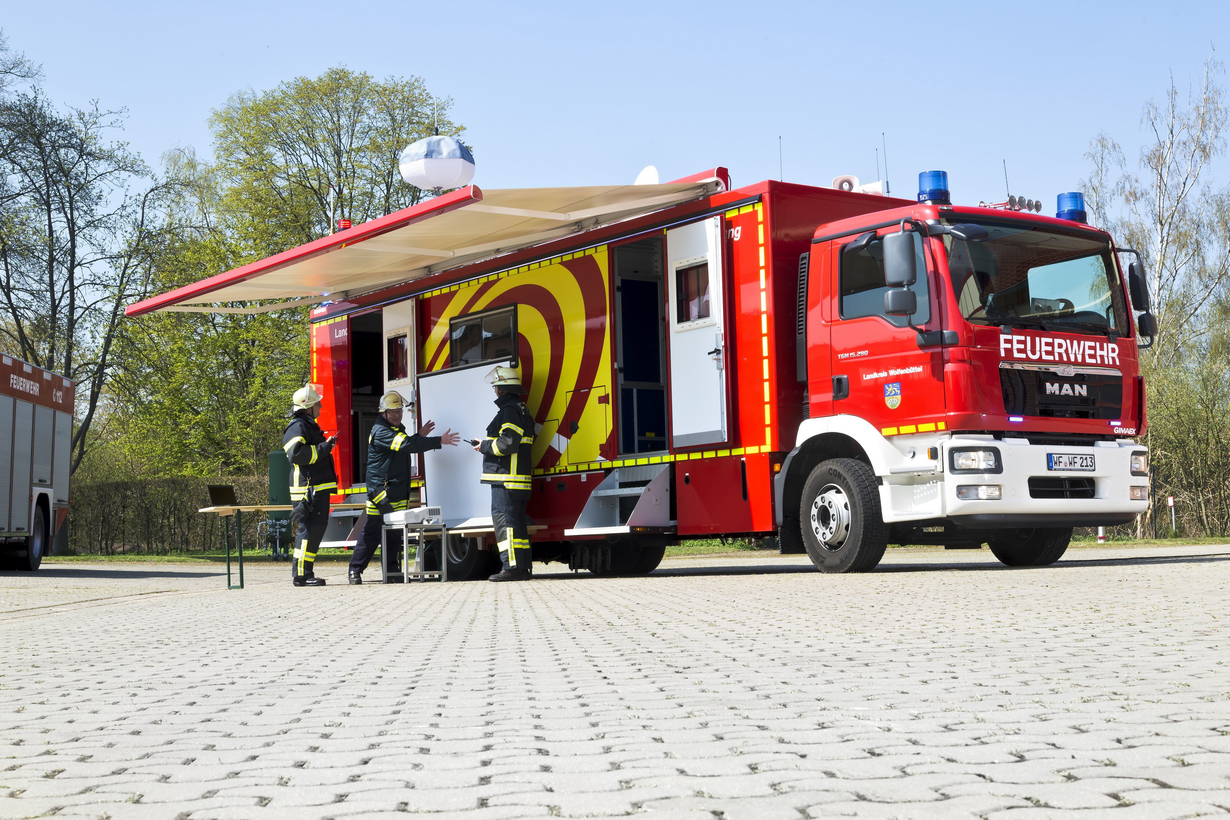 2015, Man, Tgm, 15 290, Firetruck, Emergency, Semi, Tractor Wallpaper