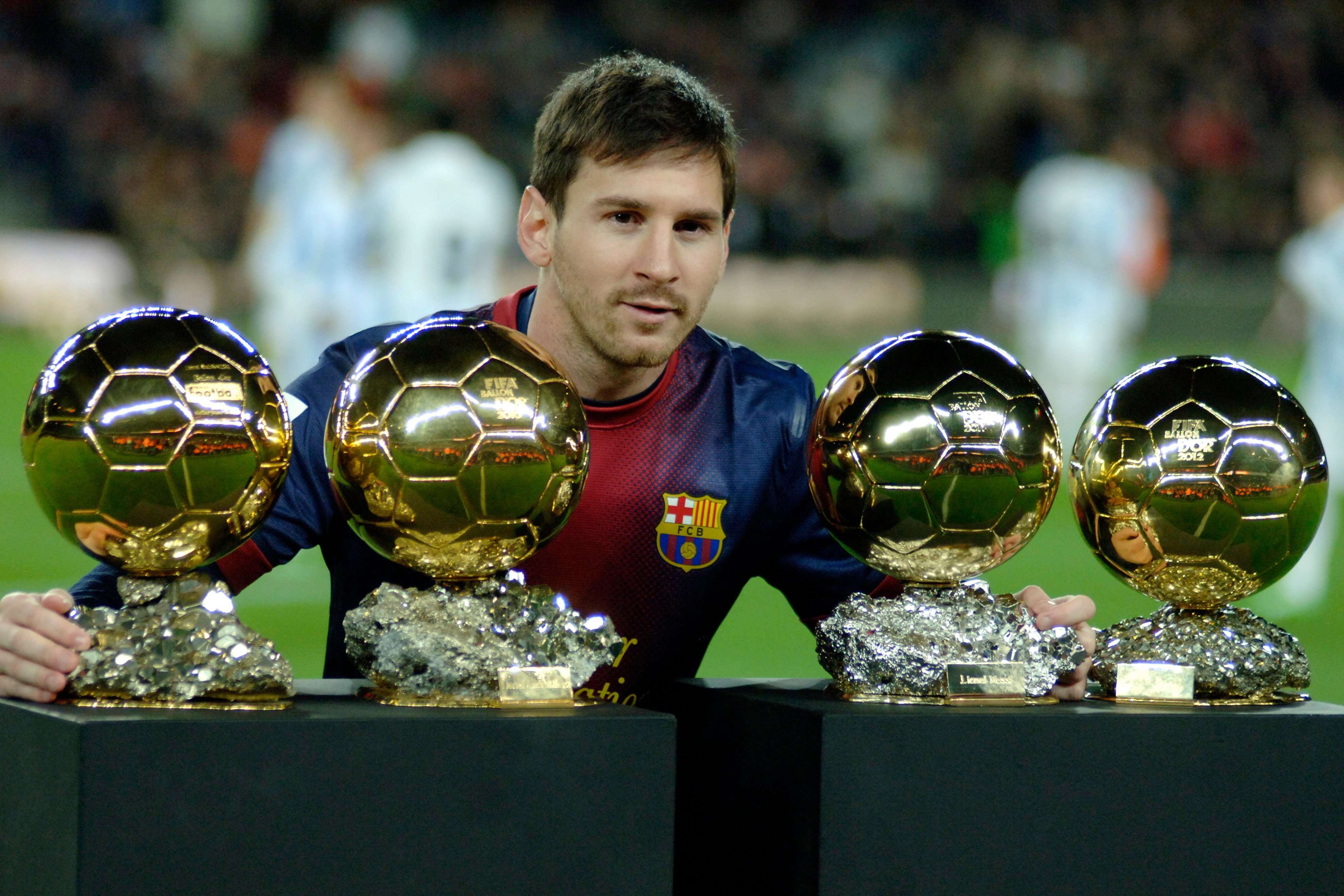 leo, Messi, 4, Balones, Oro, Barcelona, Argentina Wallpaper