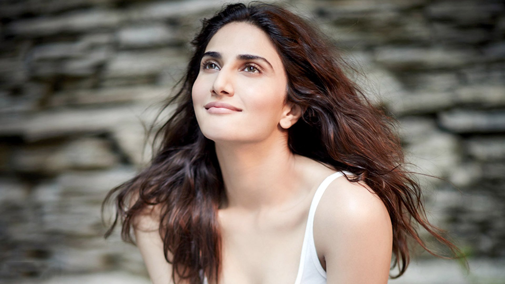 Vaani Kapoor Bollywood Actress Model Girl Beautiful Brunette