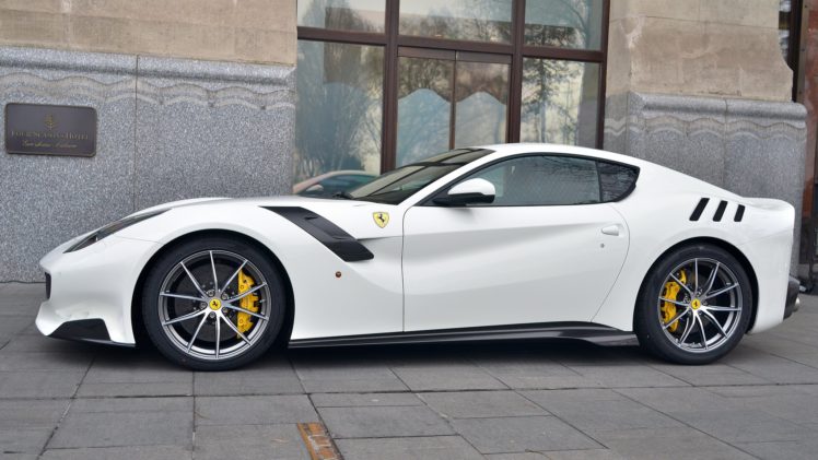 2016,-Coupe,-F12,-F12tdf,-Ferrari,-Supercar,-White-...