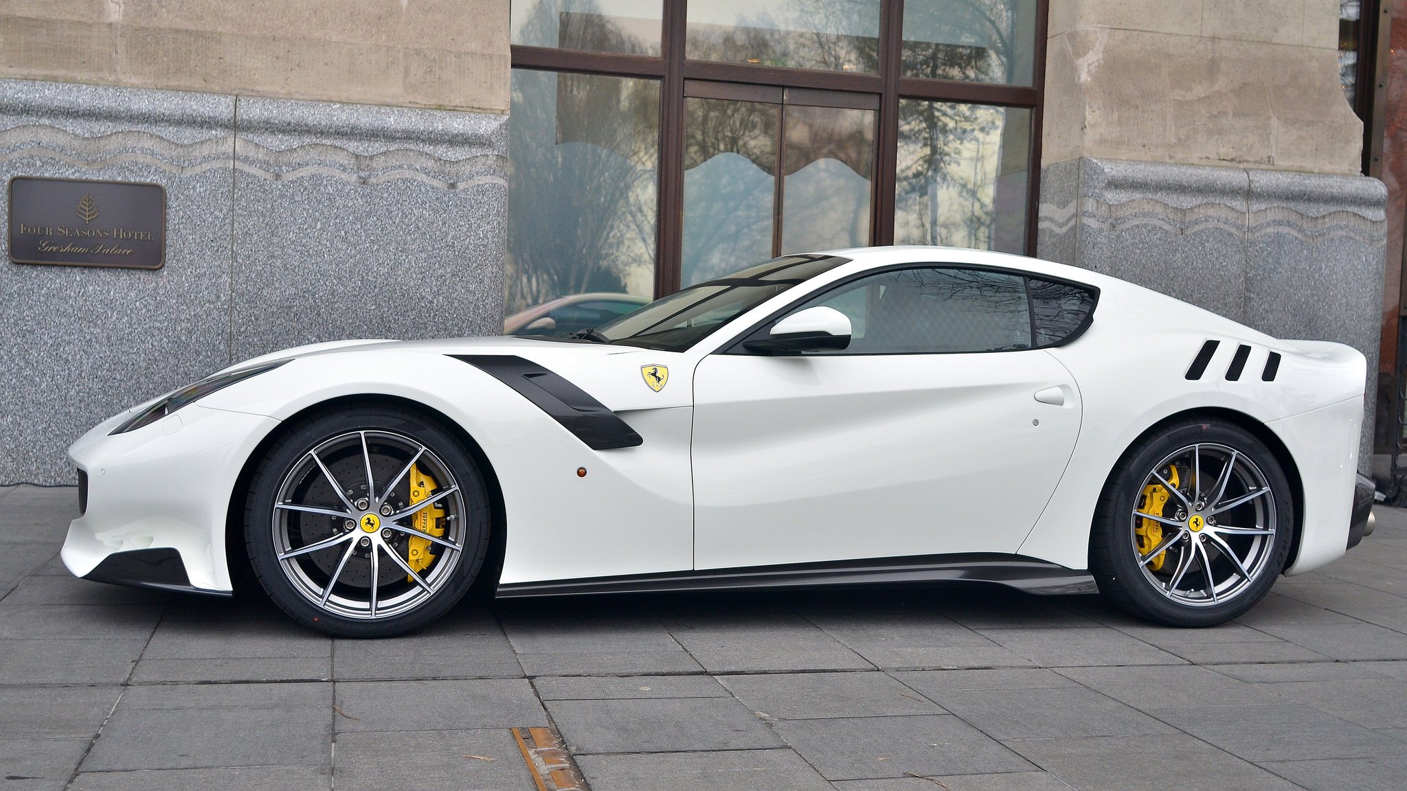 2016, Coupe, F12, F12tdf, Ferrari, Supercar, White Wallpaper