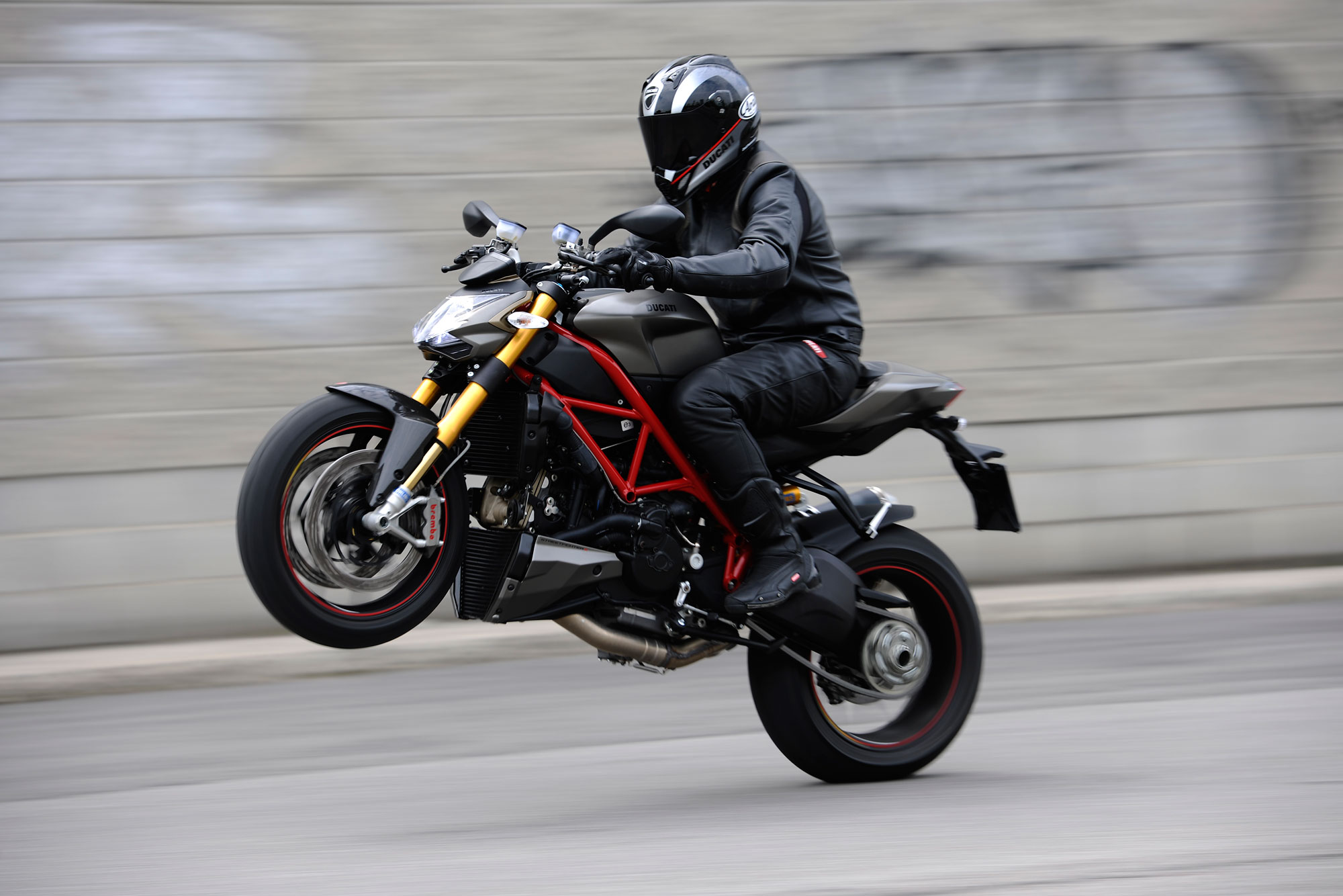 2013, Ducati, Streetfighter, S, Wheelie Wallpaper