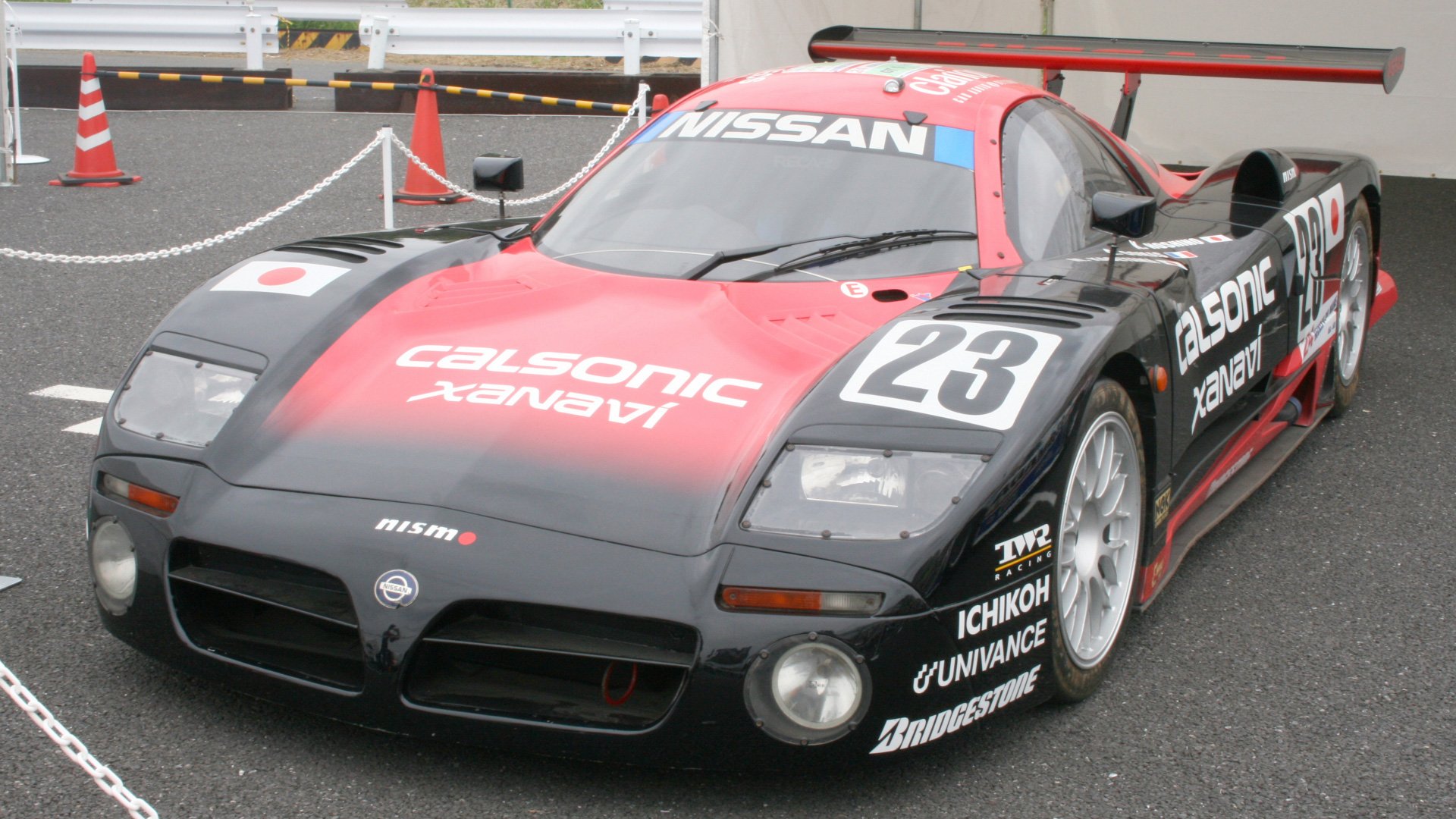 Nissan gt r gt1