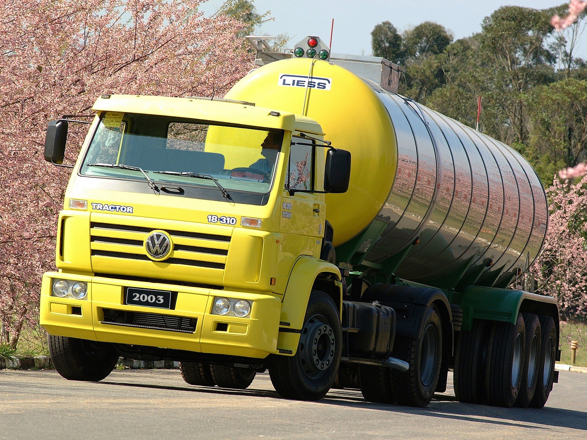 2008, Volkswagen, Worker, 18 310, Titan, Tractor, Semi, Tractor Wallpaper