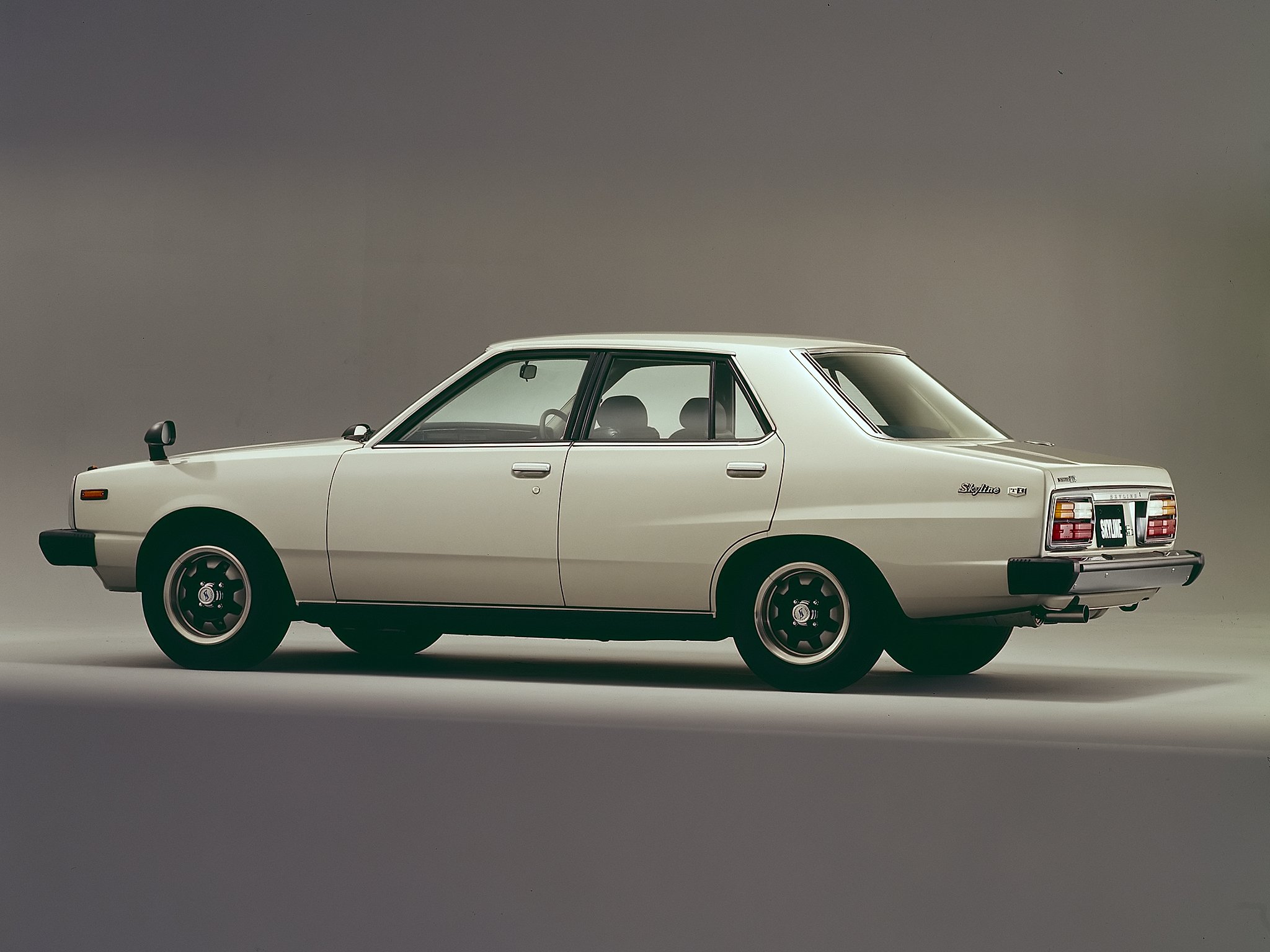 Nissan Skyline 1977