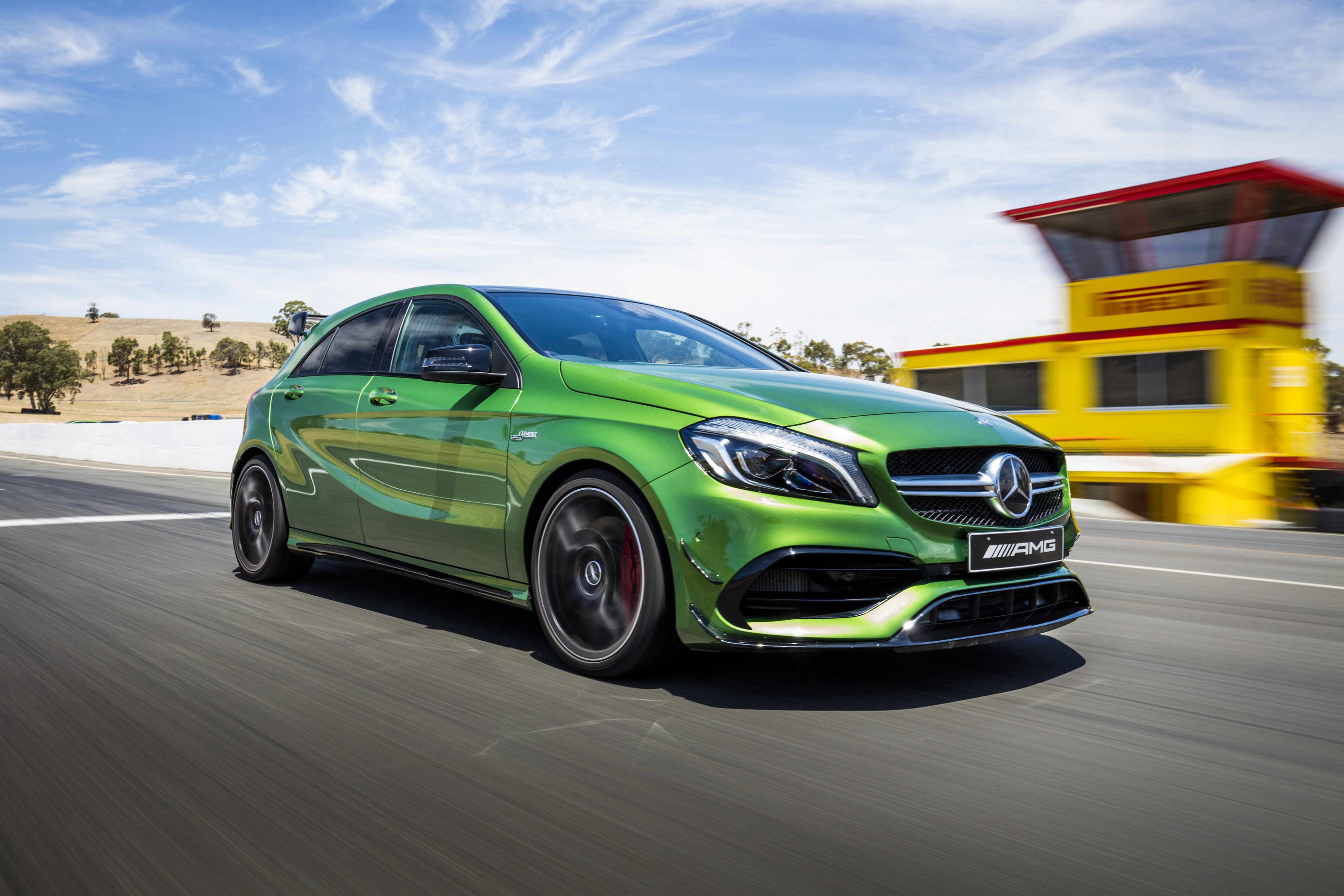 Mercedes Benz a45 AMG 2016