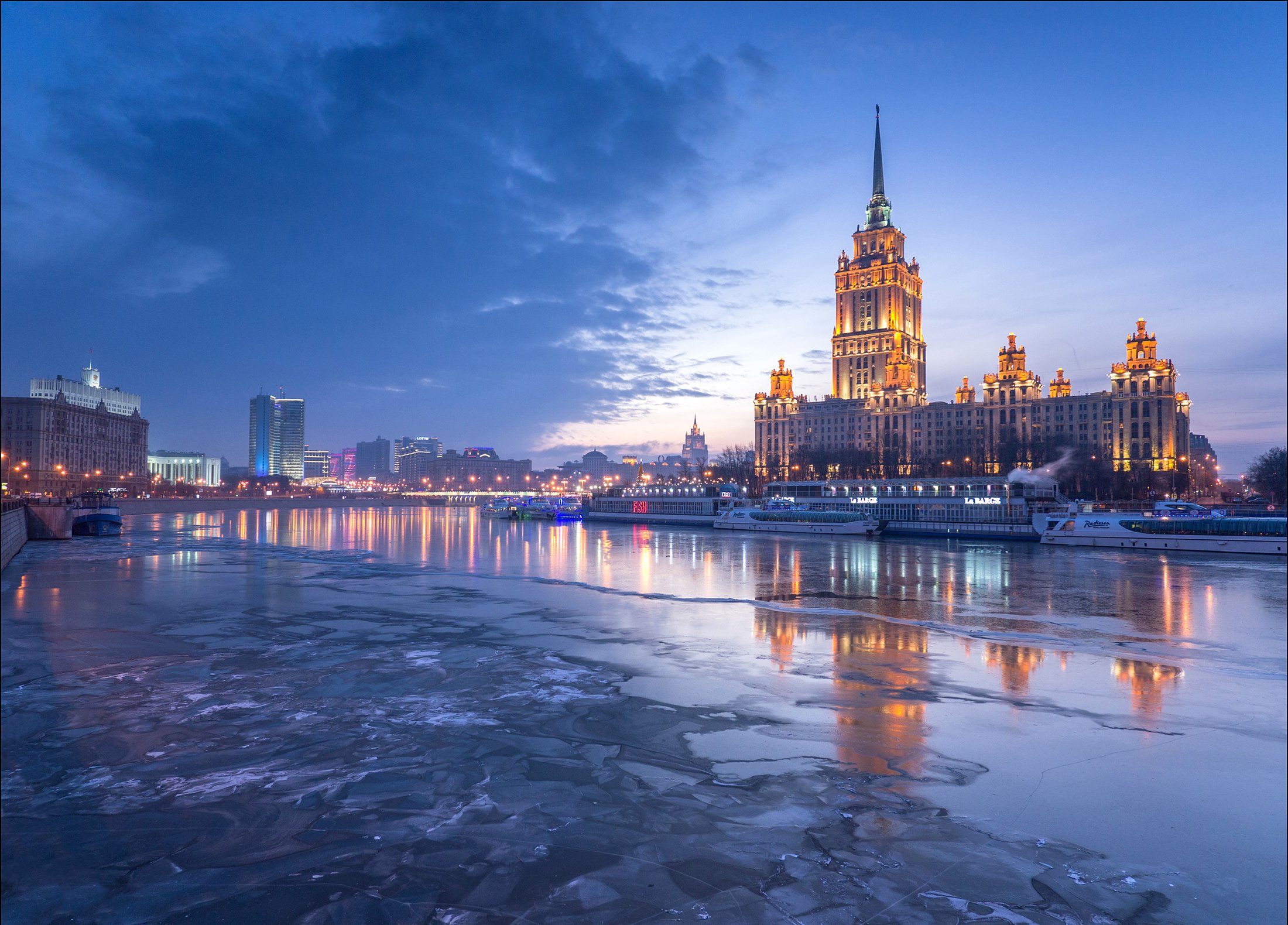 russia, Moscow, Houses, Rivers, Sky, Motorboat, Night, Hotel, Radisson, Cities Wallpaper