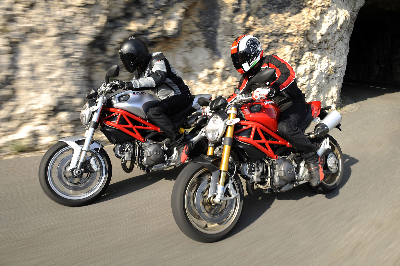 Ducati Monster 1100 тест драйв