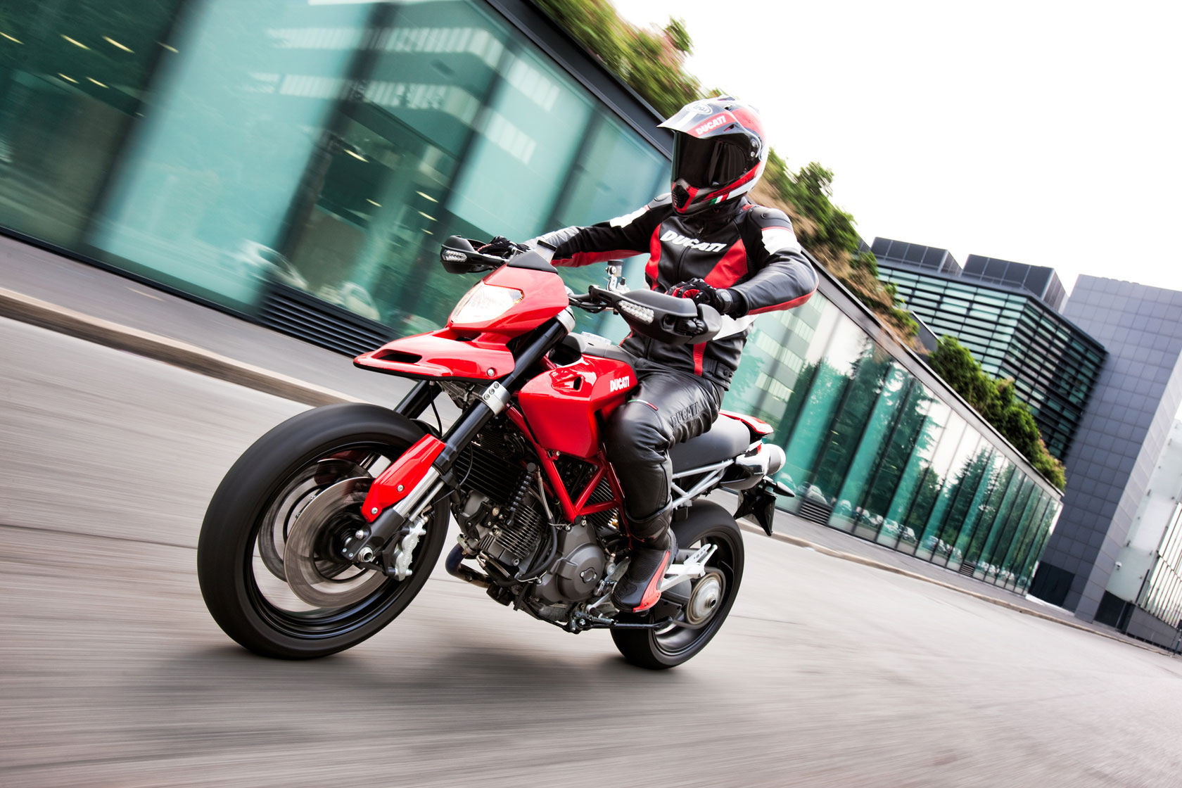 Ducati Hypermotard 1200