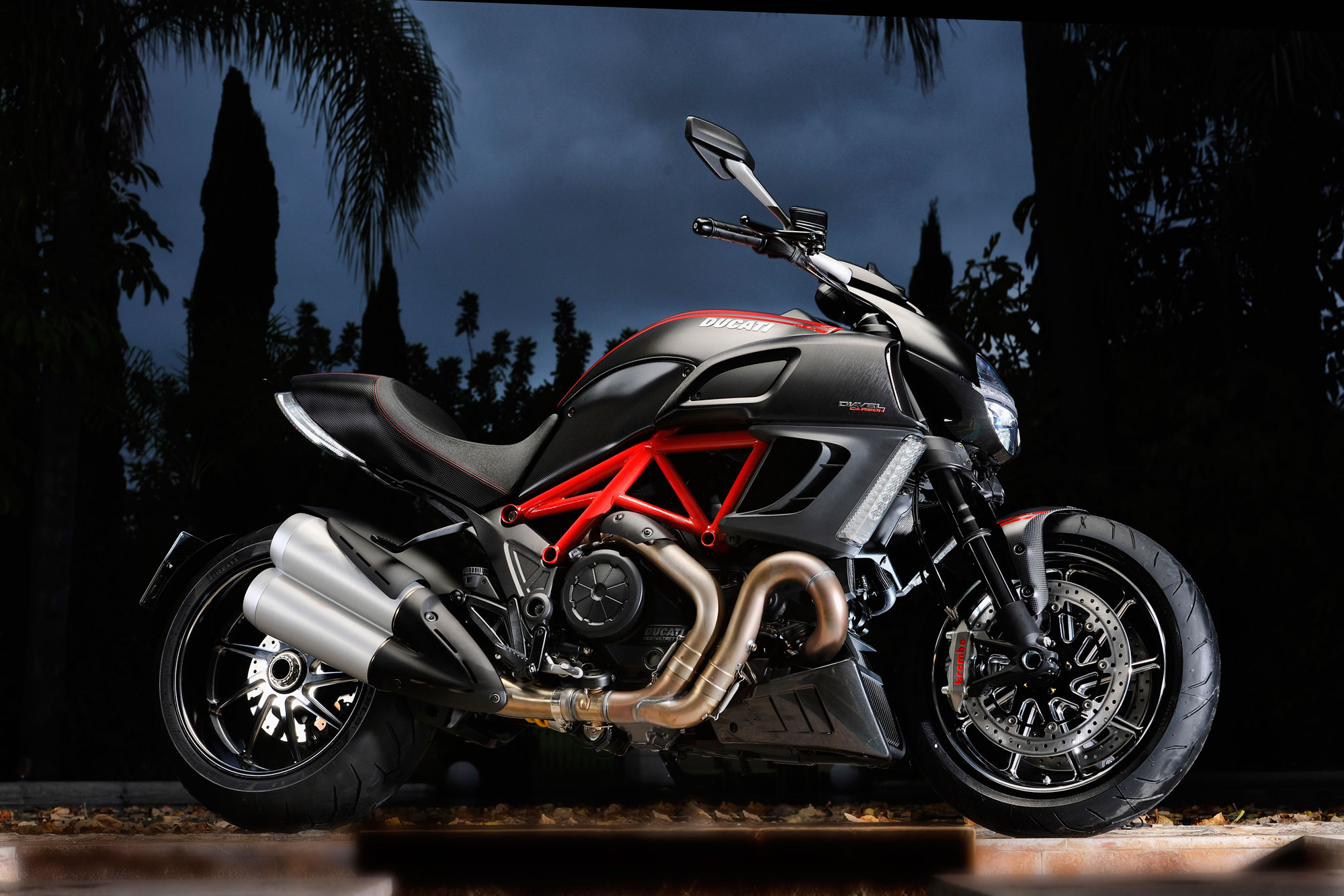 2012, Ducati, Diavel, Carbon Wallpaper