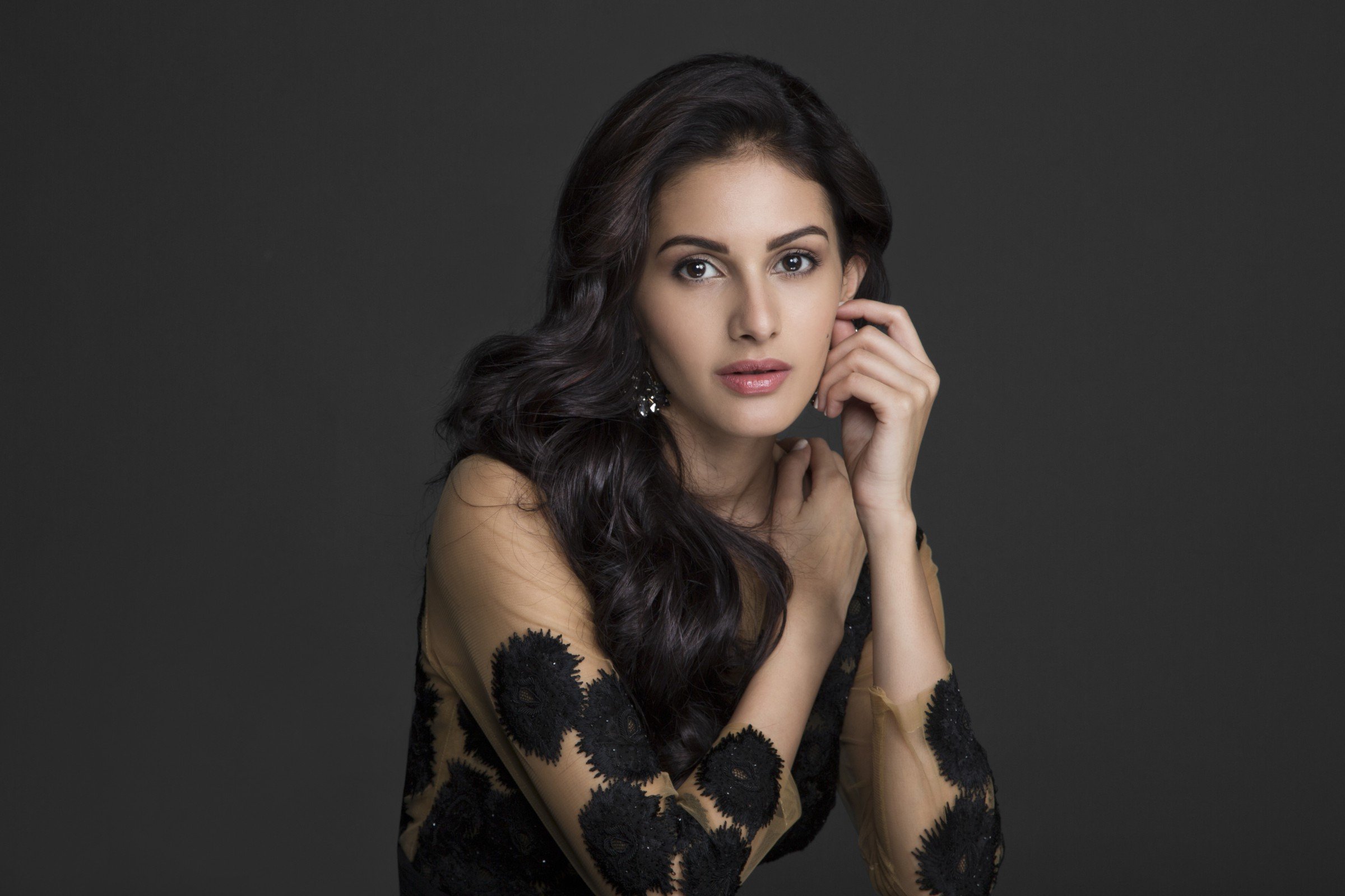 amyra, Dastur, Bollywood, Actress, Model, Girl, Beautiful, Brunette, Pretty, Cute, Beauty, Sexy, Hot, Pose, Face, Eyes, Hair, Lips, Smile, Figure, India Wallpaper