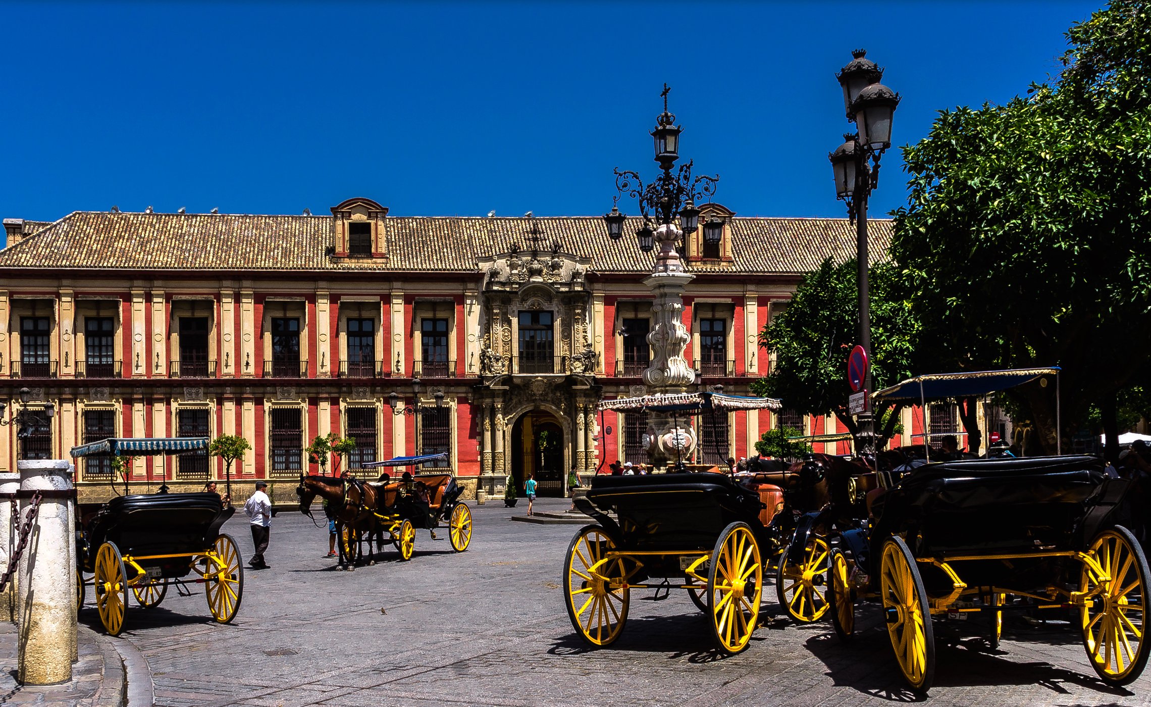 spain, Small, Towns, Houses, Carriage, Street, Lights, Santa, Cruz, Seville, Cities Wallpaper