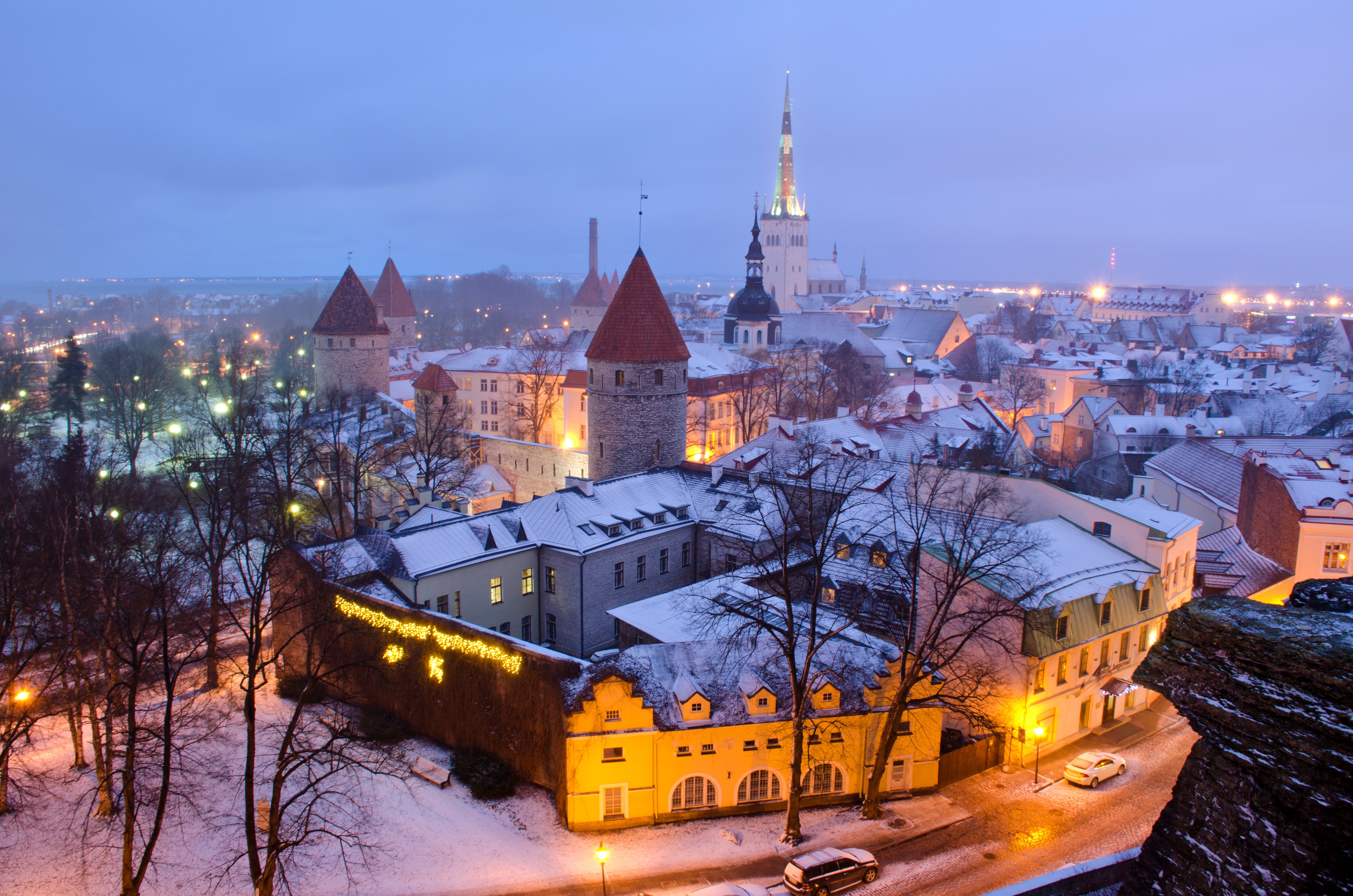 estonia, Houses, Winter, Evening, Snow, Street, Lights, Tallinn, Cities Wallpaper