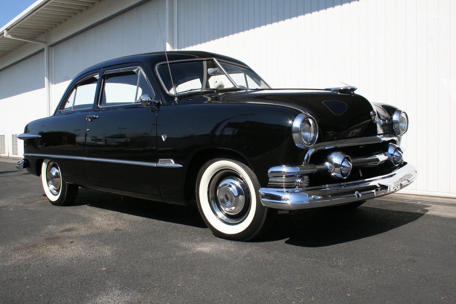 1951, Ford, Custom, Sedan, 2, Door, Black, Classic, Old, Vintage, Usa, 1536x1152 04 Wallpaper