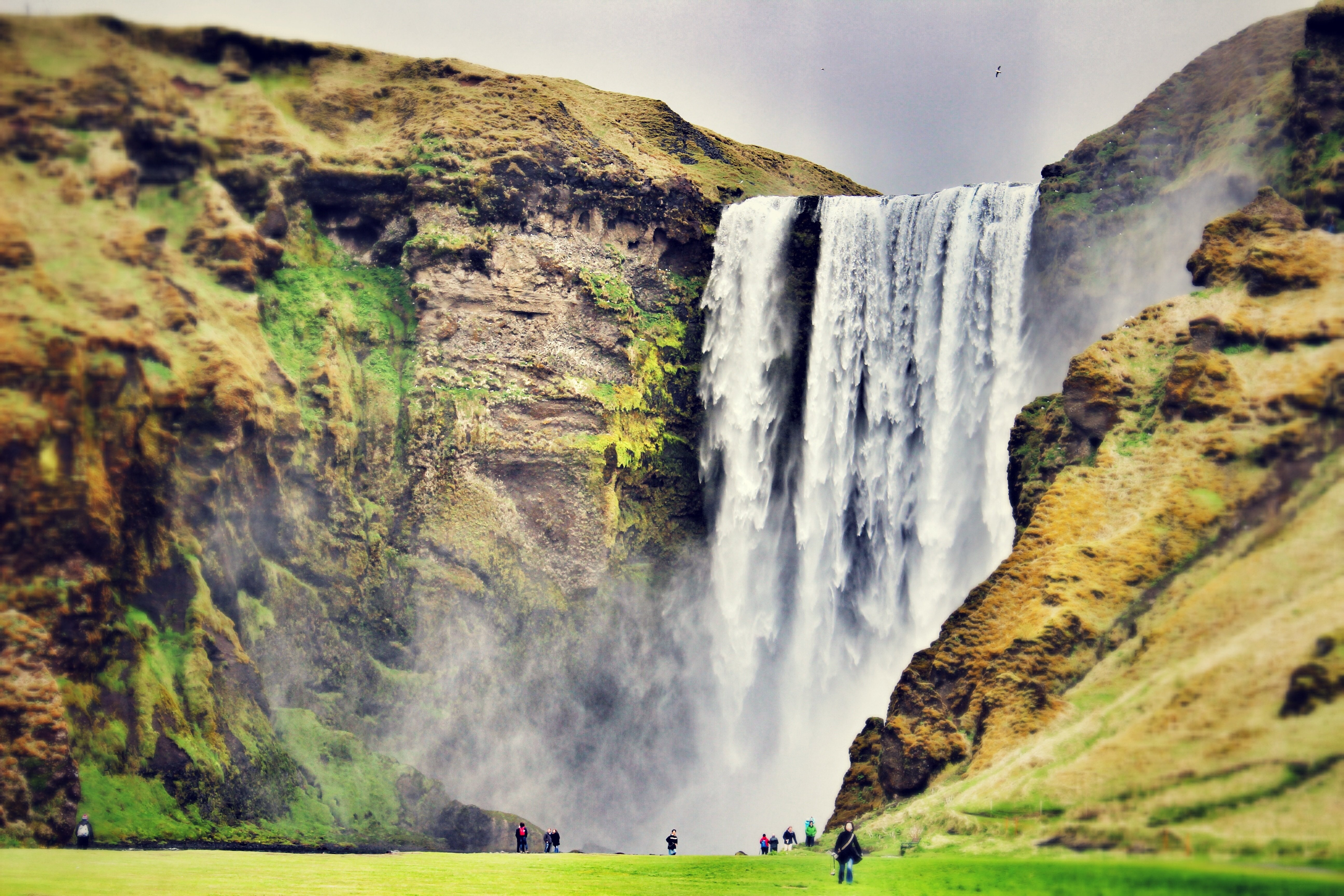 skogafoss, Waterfall, Iceland, People, Landscape Wallpaper