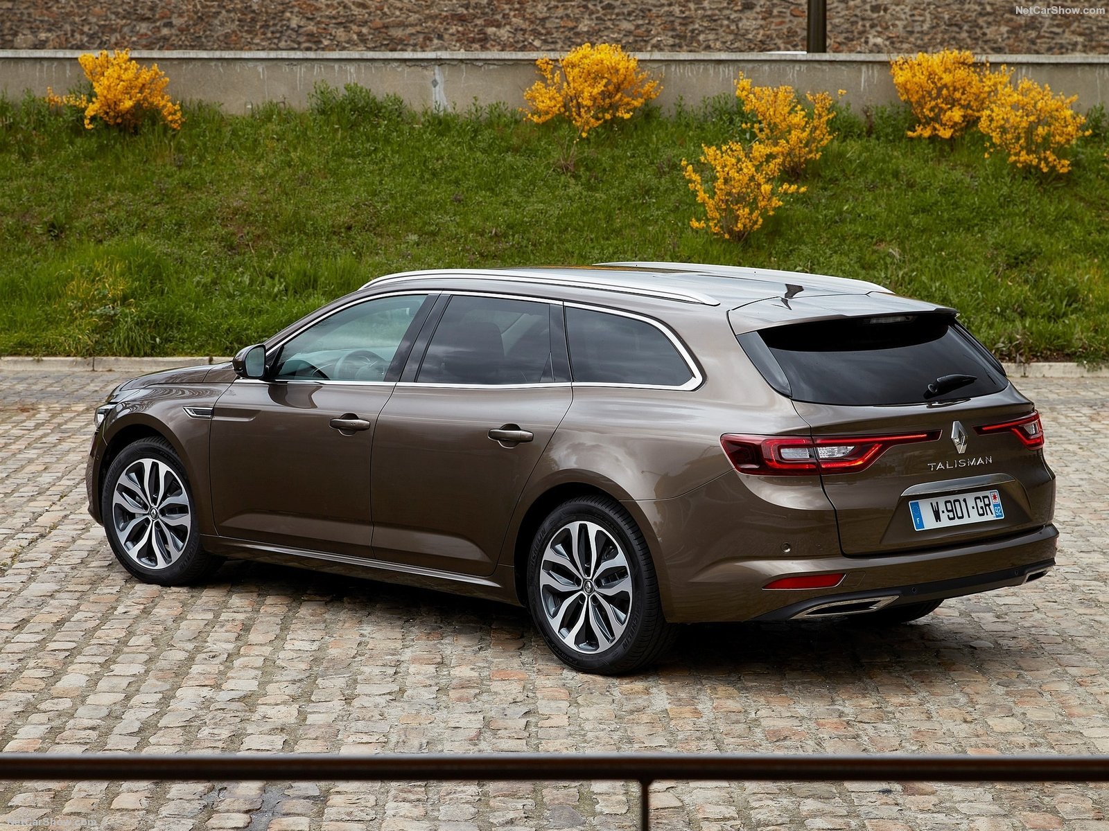 Renault talisman wagon