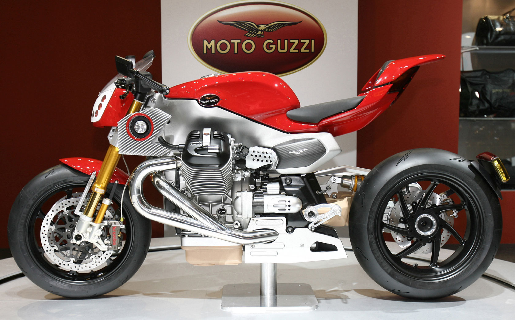 2010, Moto, Guzzi, V12, L m Wallpaper