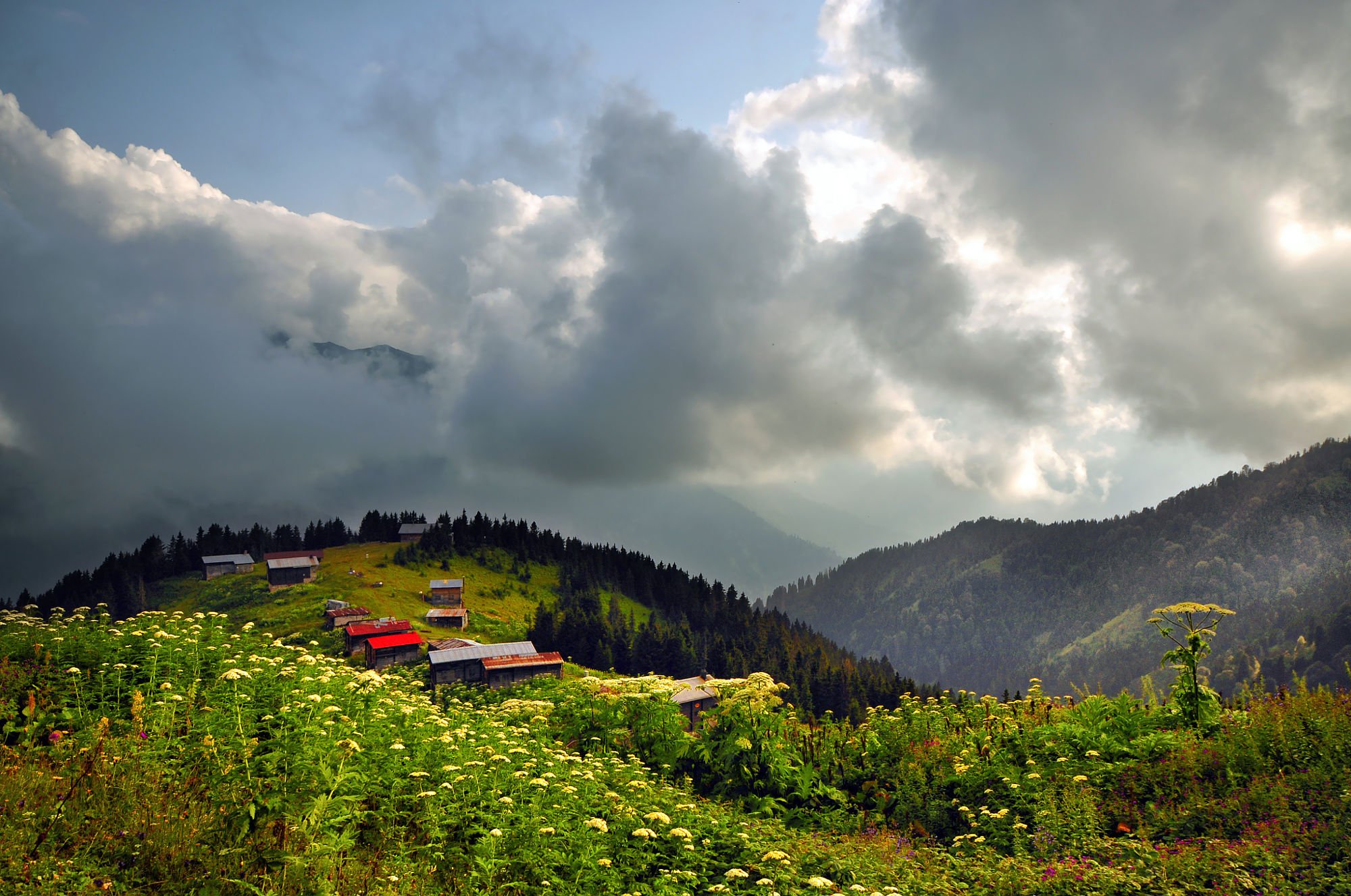 original, Photo, Beauty, Amazing, Landscape, Sky, Clouds, Nature, Houses, Mountain Wallpaper
