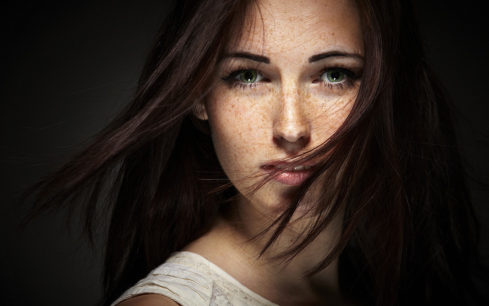 brunettes, Women, Models, Freckles, Green, Eyes, Faces, Portraits Wallpaper