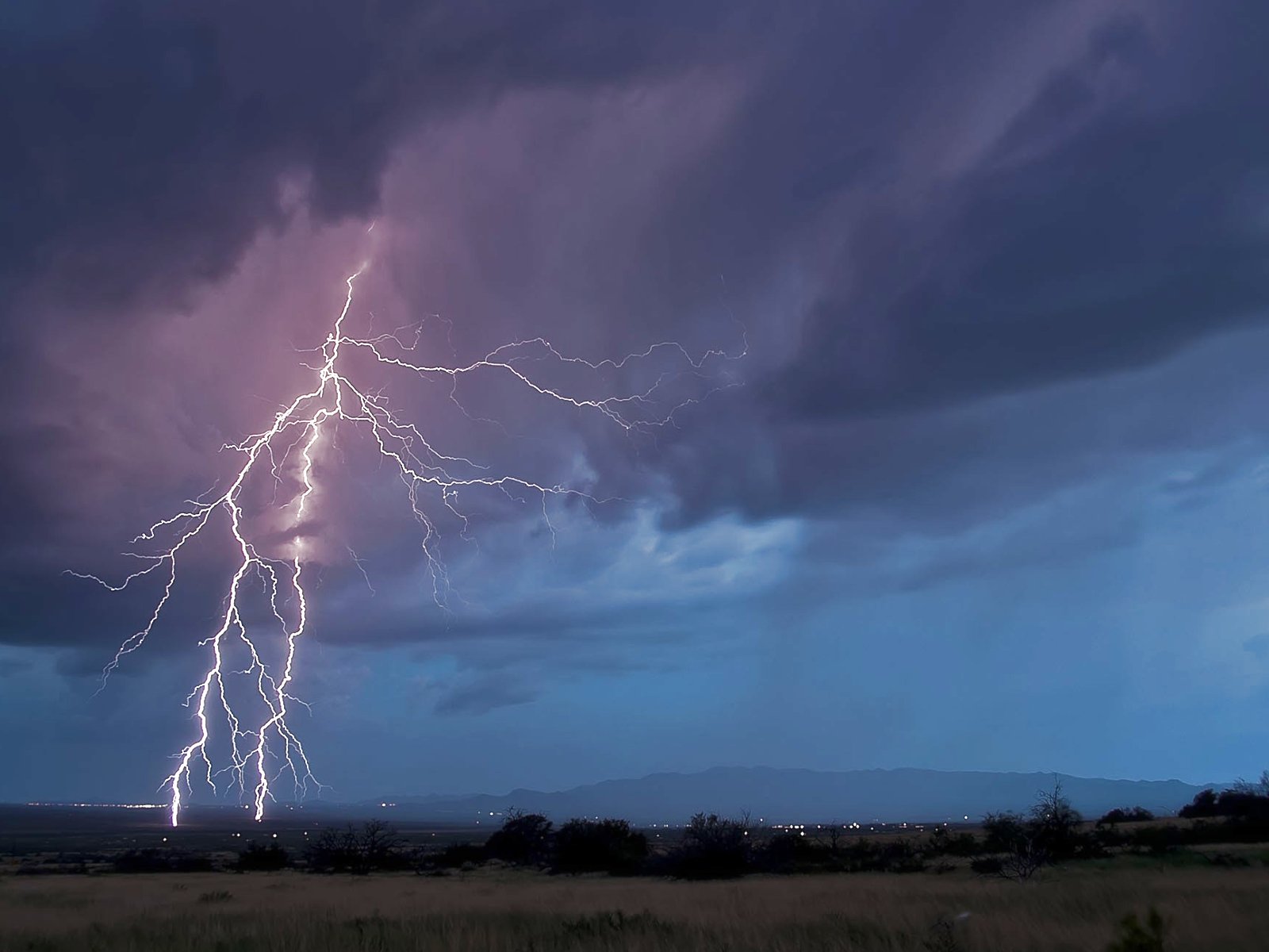 lightning, Storm, Rain, Clouds, Sky, Nature, Thunderstorm Wallpaper