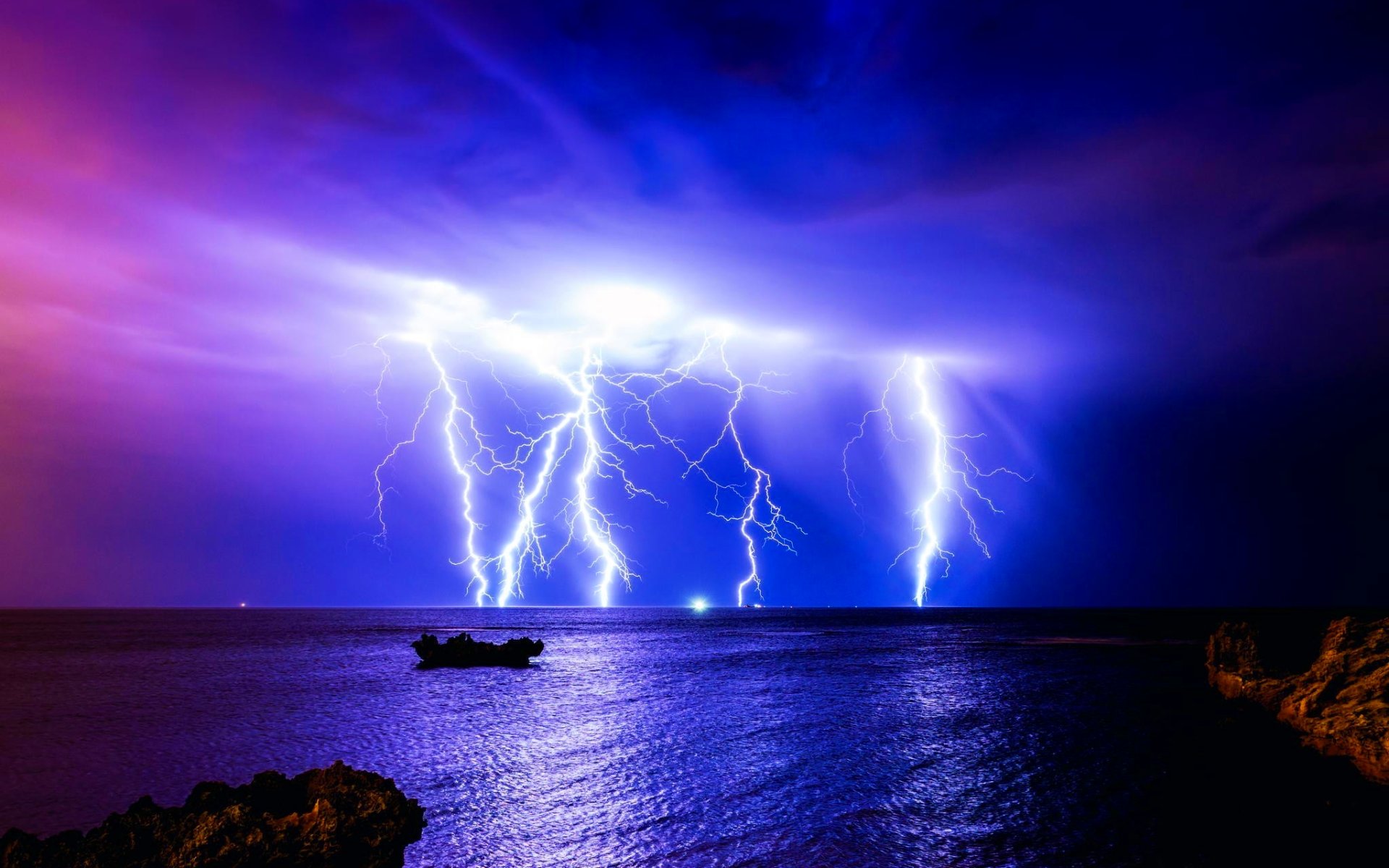 lightning, Storm, Rain, Clouds, Sky, Nature, Thunderstorm Wallpapers HD
