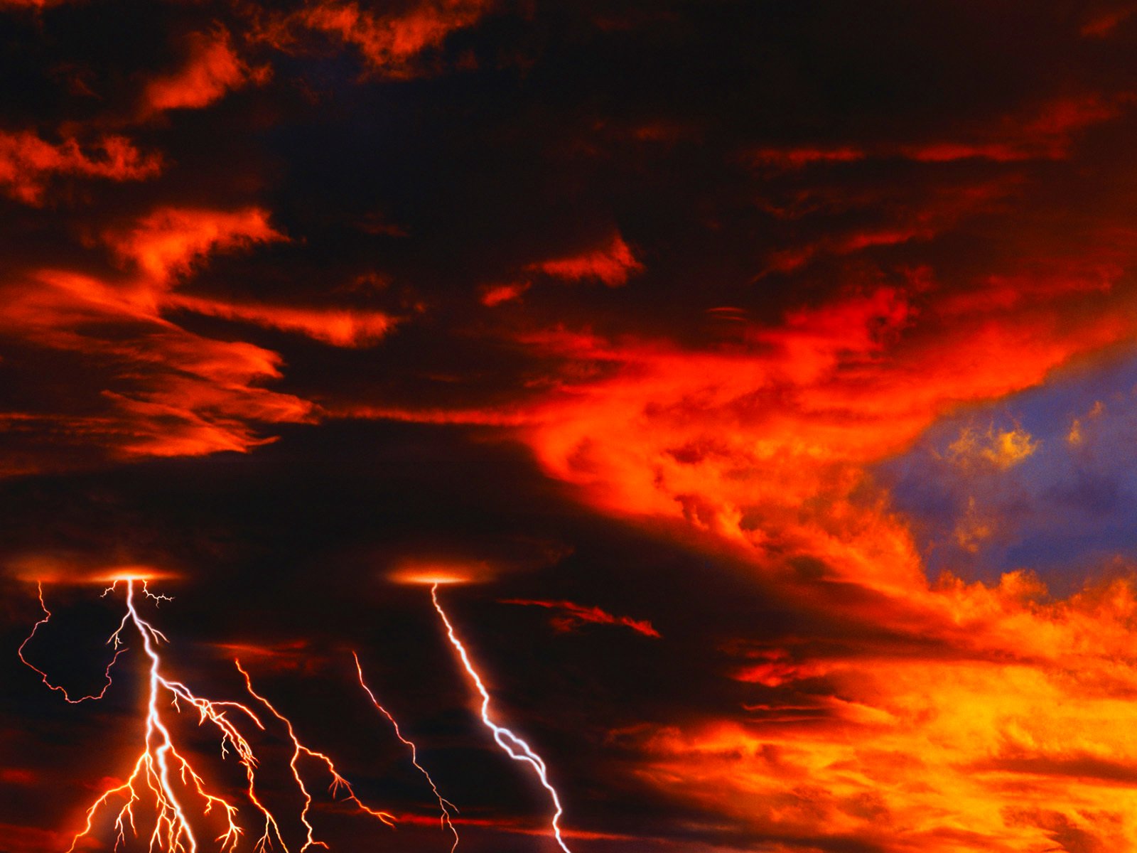 lightning, Storm, Rain, Clouds, Sky, Nature, Thunderstorm Wallpaper