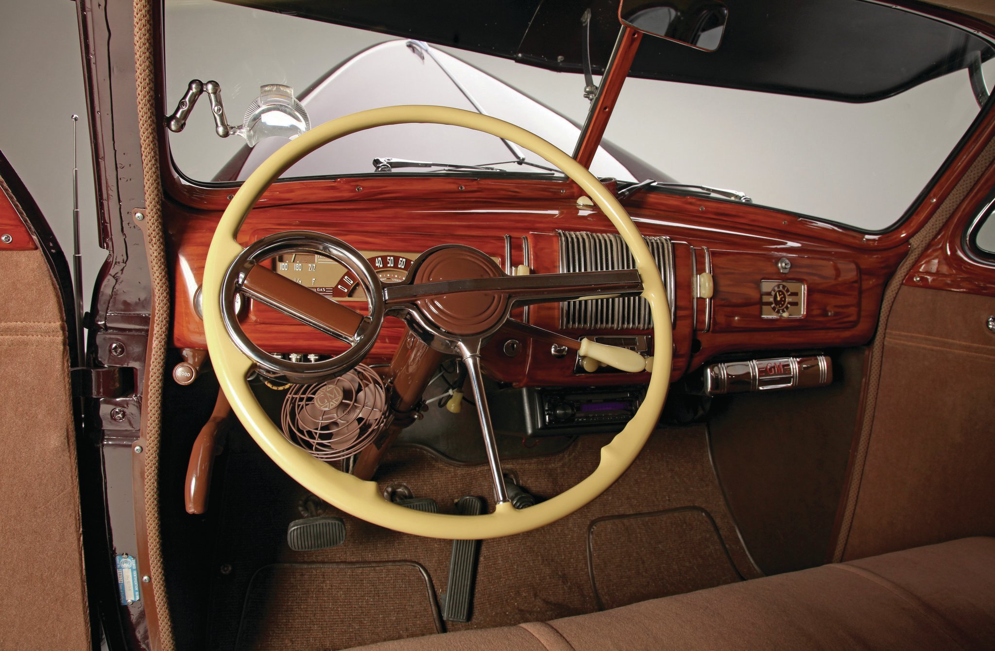 1940, Chevrolet, Special, Deluxe, Custom, Tuning, Hot, Rods, Rod, Gangsta, Lowrider Wallpaper