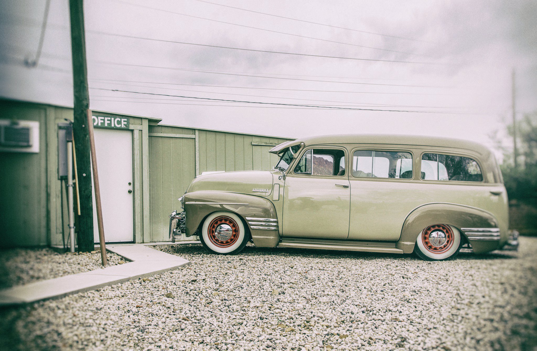 1949, Chevrolet, Suburban, Custom, Suv, Truck, Tuning, Hot, Rods, Rod, Gangsta, Lowrider Wallpaper