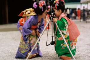 funny, Baby, Girl, Humor, Camera, Child, Asian, Oriental, Kimono
