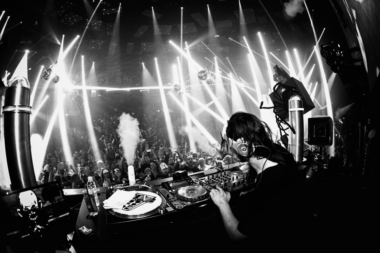 skrillex, Dubstep, Electro, House, Dance, Disco, Electronic, Robot, Cyborg Wallpaper