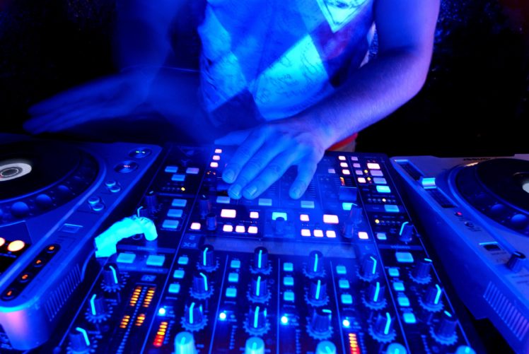 dance, Electro, House, Edm, Disco, Electronic, Pop, Dubstep, Hip, Hop, D j, Disc, Jockey HD Wallpaper Desktop Background