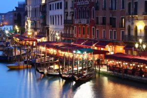 lights, Gondola, Houses, People, Venice, Italy, Boat, Evening, Cafes, Buildings, Canal