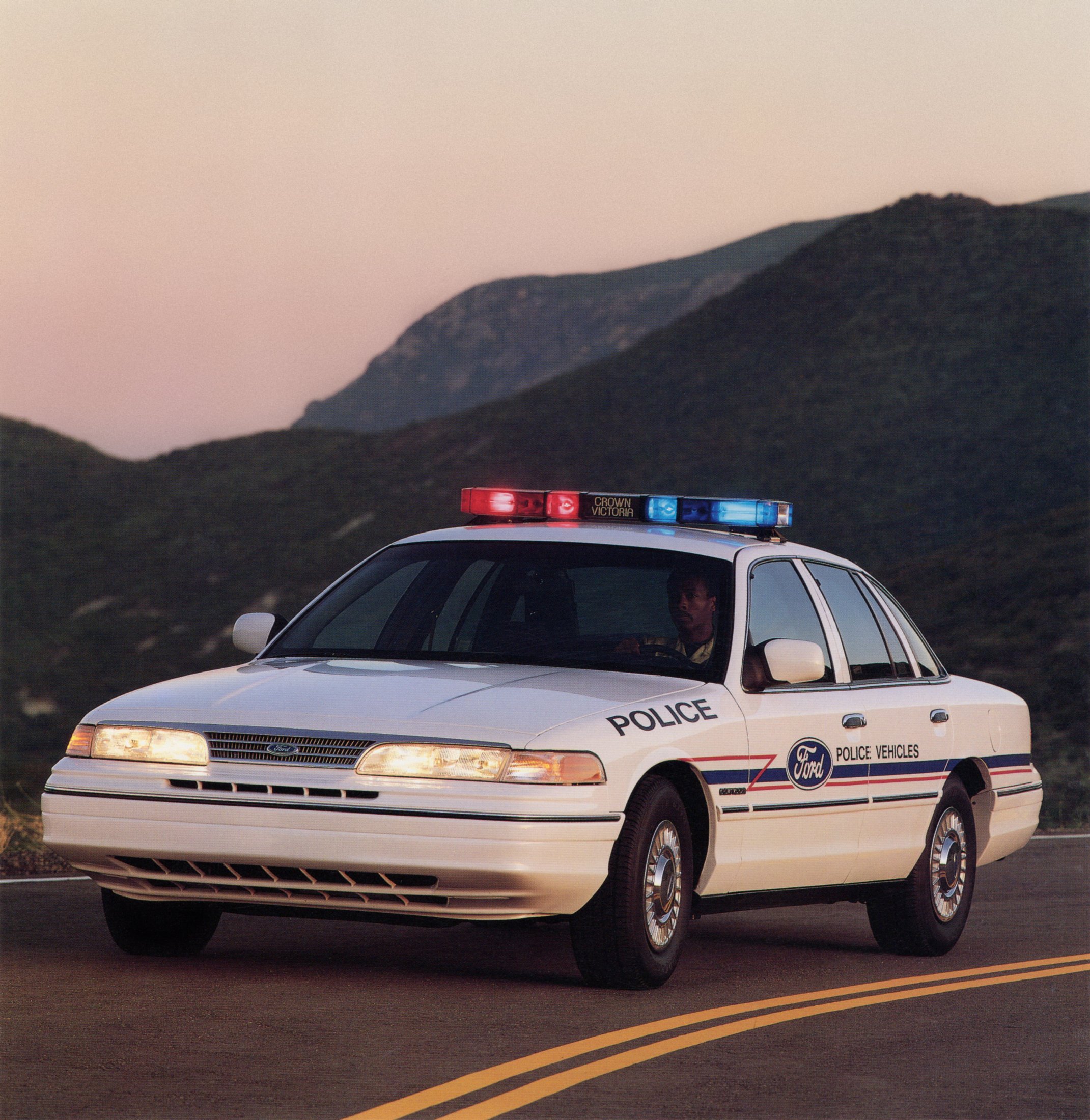 1994, Ford, Crown, Victoria, P71, Police, Interceptor, Emergency, Muscle Wallpaper