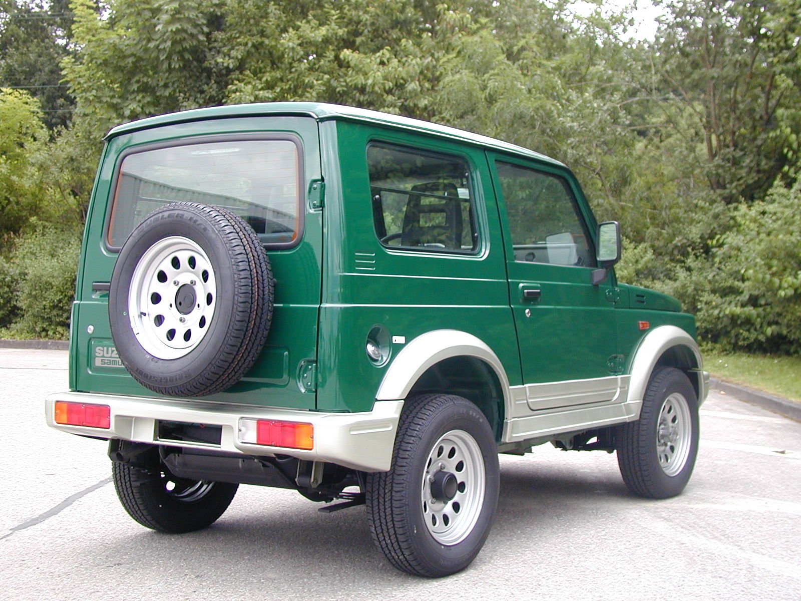 Suzuki Jimny Самурай