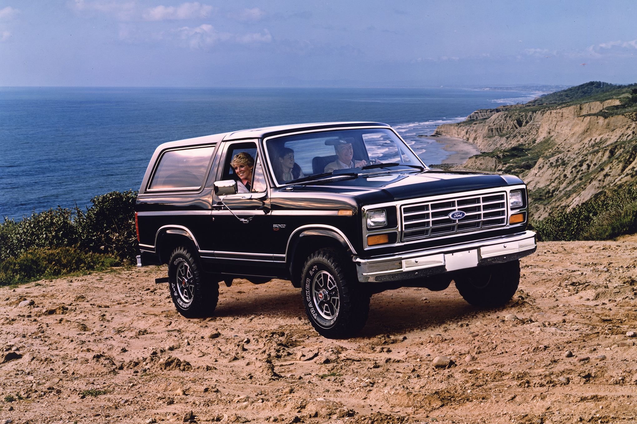 1966 16, Ford, Bronco, Offroad, 4x4, Custom, Truck, Suv Wallpaper