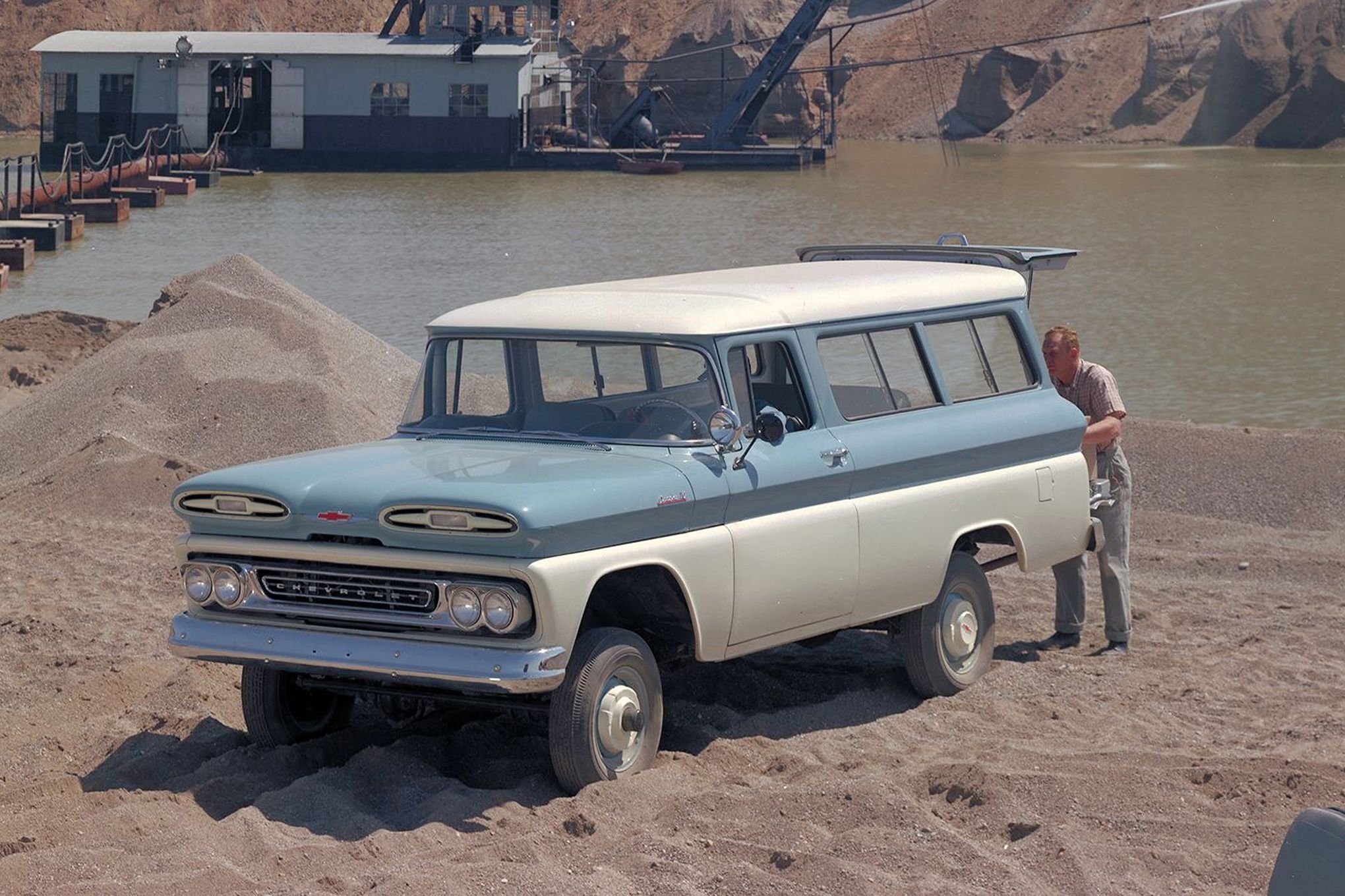 1960 66, Chevrolet, Suburban, Carryall, Offroad, 4x4, Custom, Truck Wallpaper
