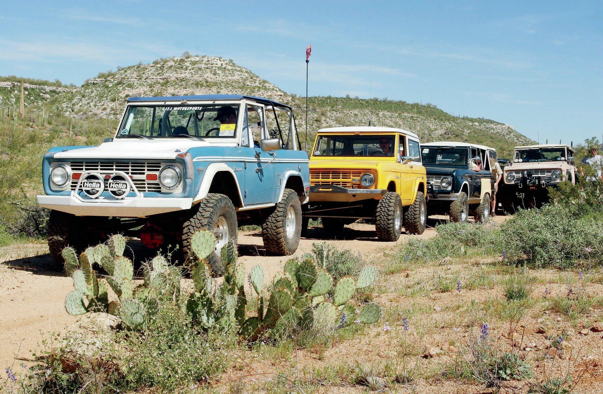 ford, Bronco, Offroad, 4x4, Custom, Truck, Suv Wallpaper