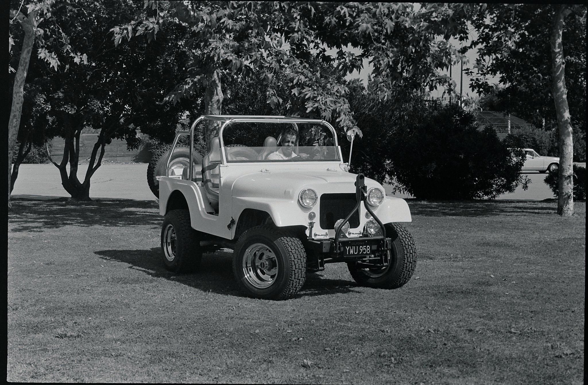 steve, Mcqueen, Jeep, Offroad, 4x4, Custom, Truck, Suv, Classic Wallpaper