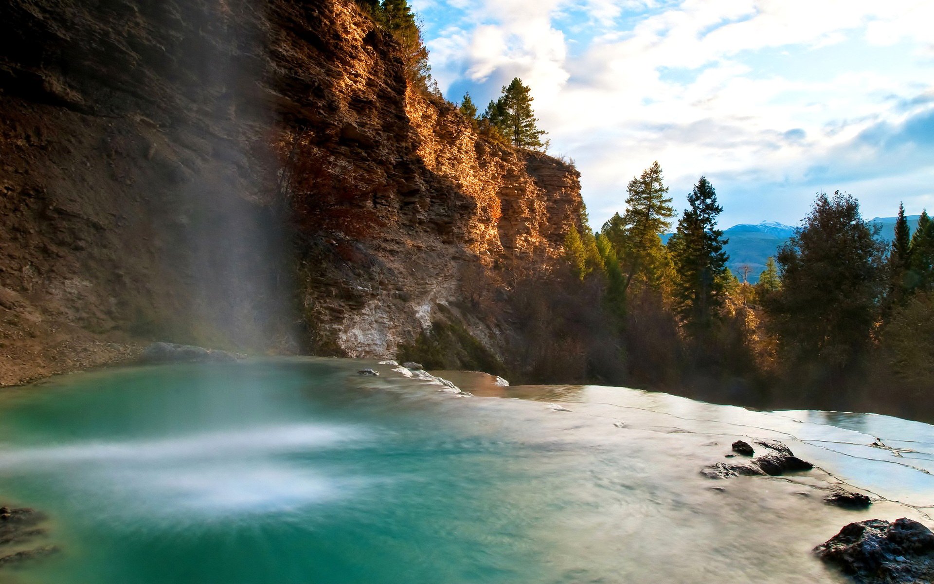 water, Mountains Wallpaper